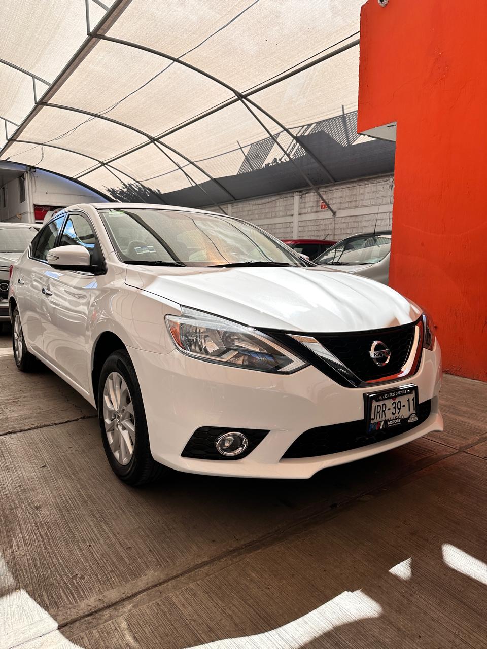 Nissan Sentra 2018 Advance Automático Blanco