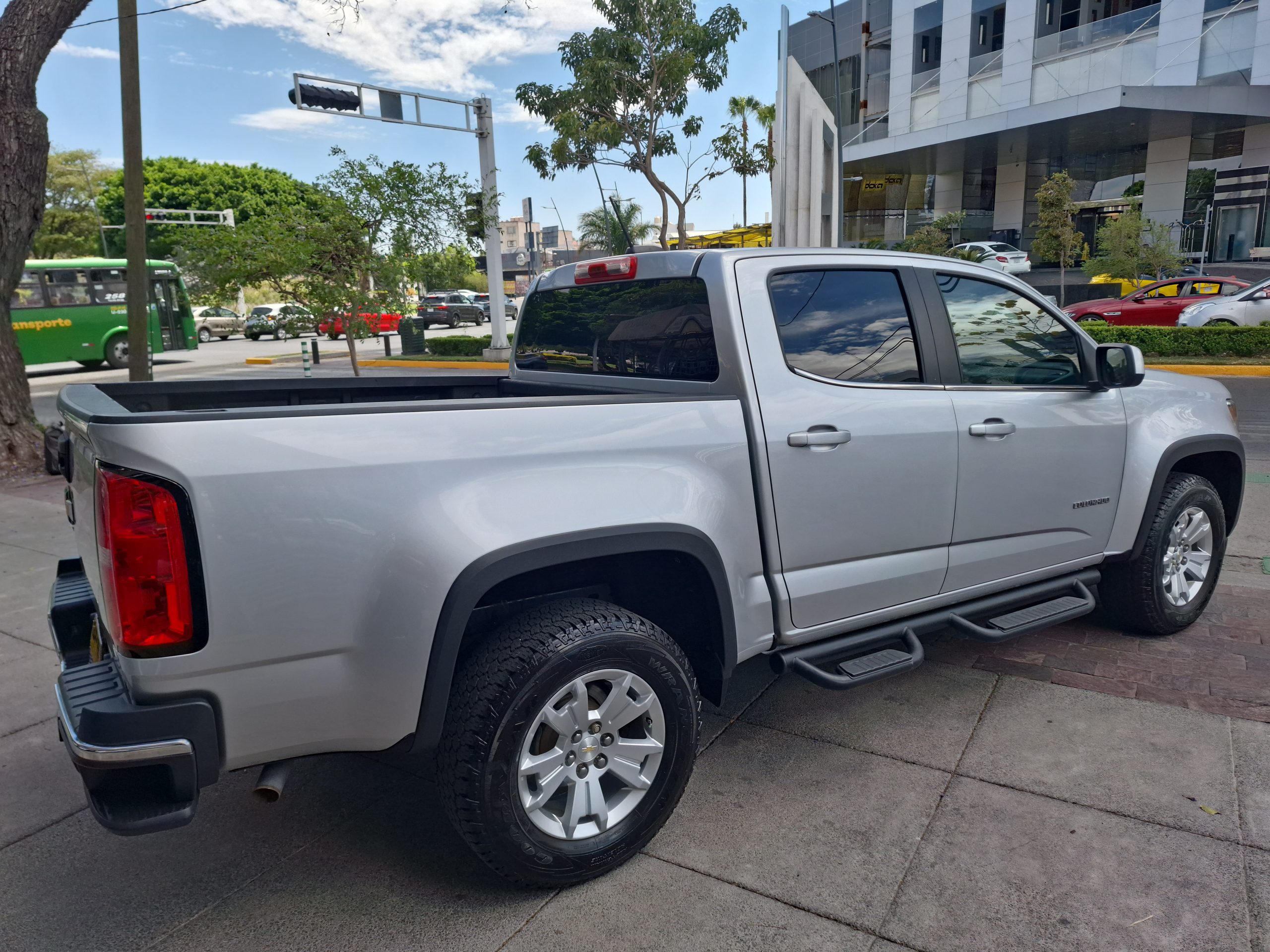 Chevrolet Colorado 2020 Lt Automático Plata