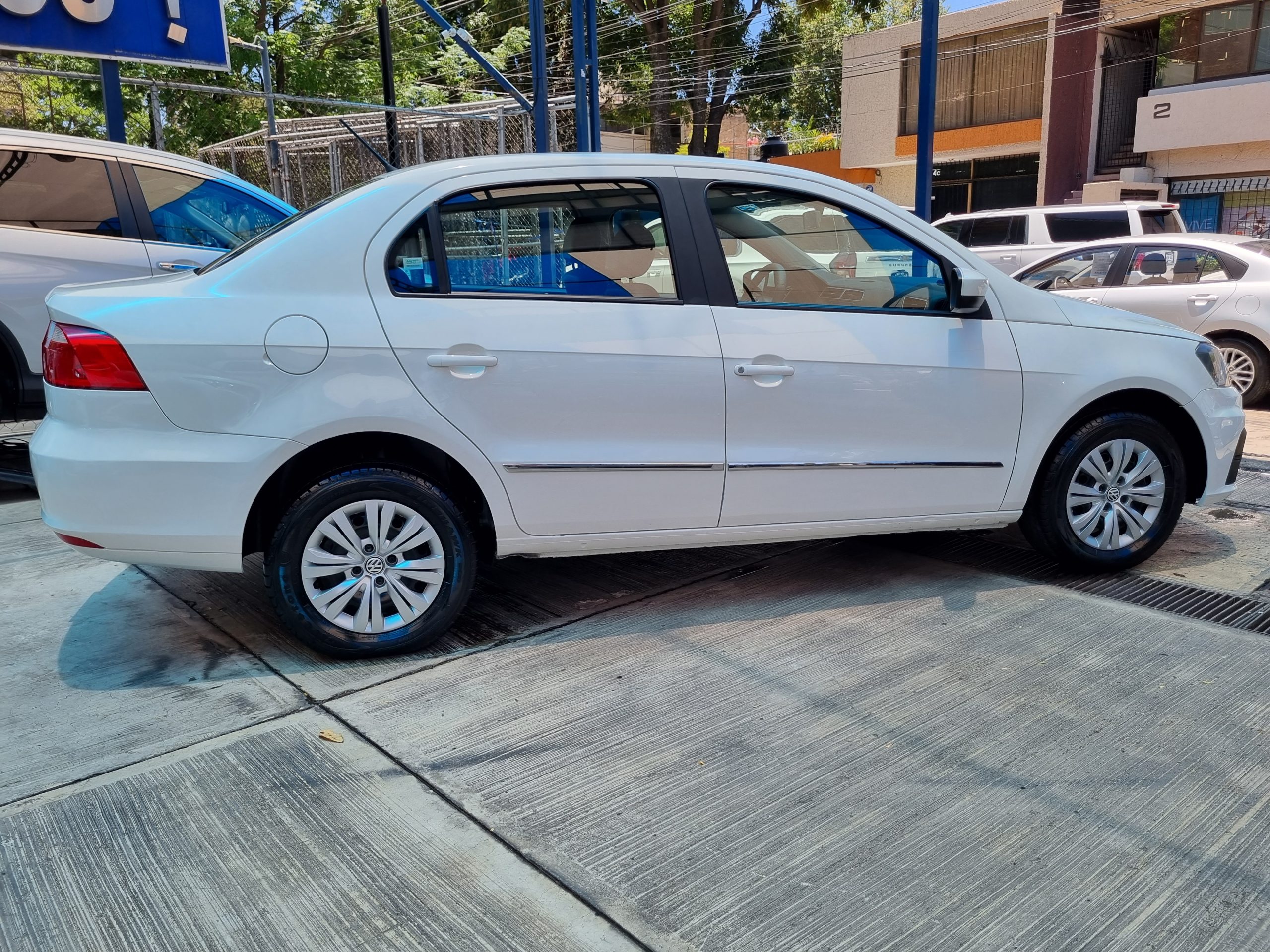 Volkswagen Gol 2018 TRENDLINE Manual Blanco