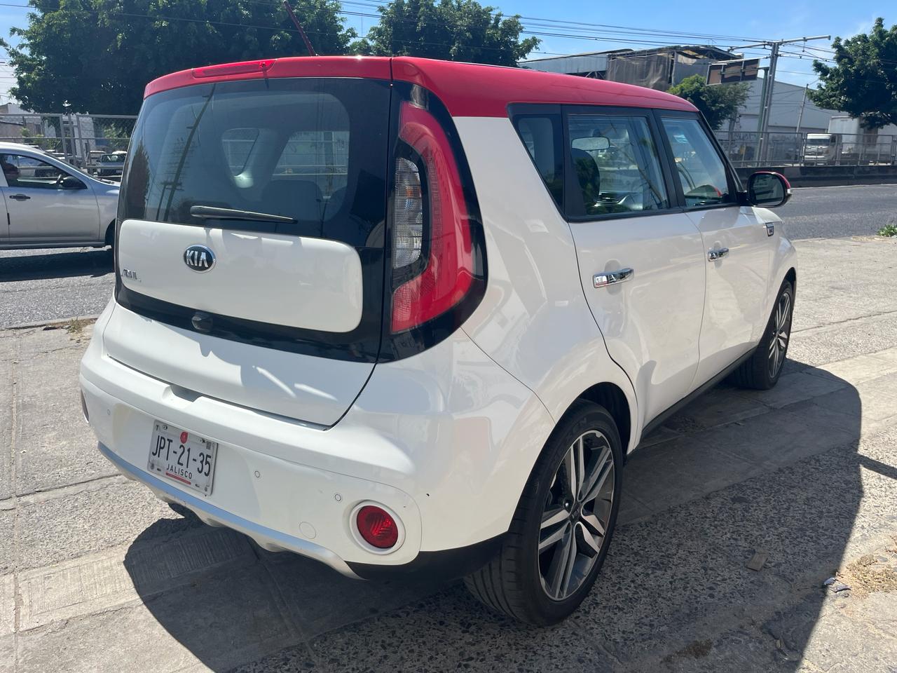 Kia Soul 2018 EX Automático Blanco