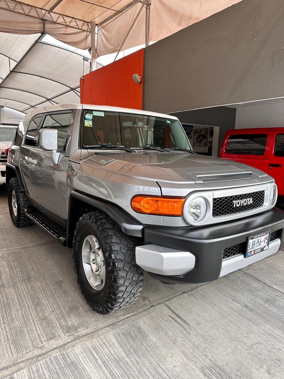 Toyota FJ Cruiser 2009 Core Automático Gris