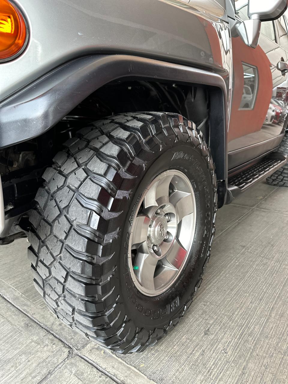 Toyota FJ Cruiser 2009 Core Automático Gris