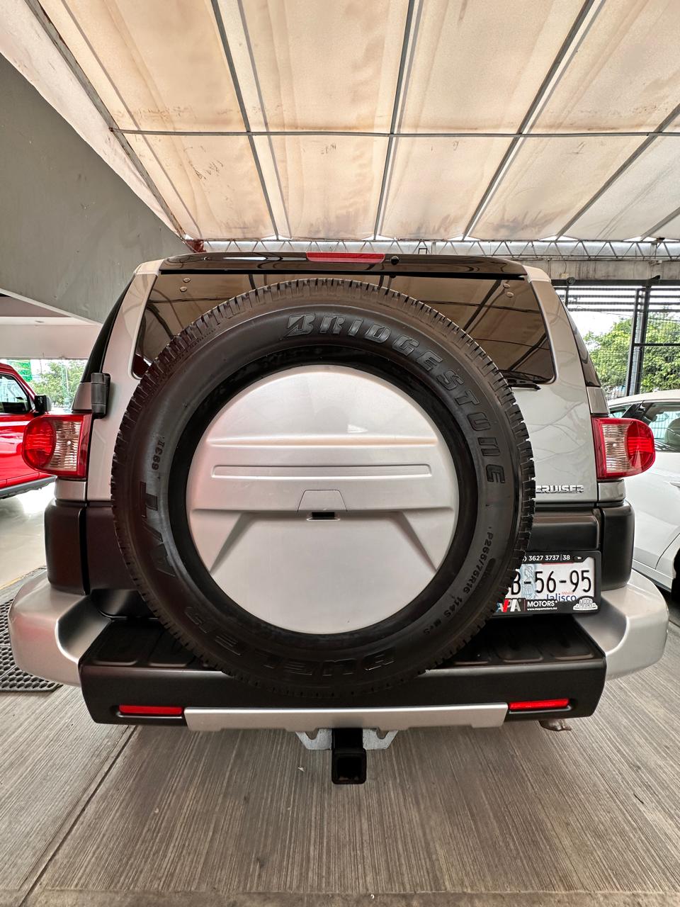 Toyota FJ Cruiser 2009 Core Automático Gris