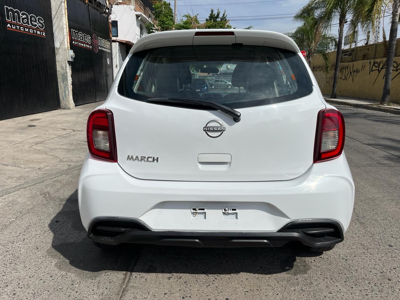 Nissan March 2022 ADVANCE Manual Blanco