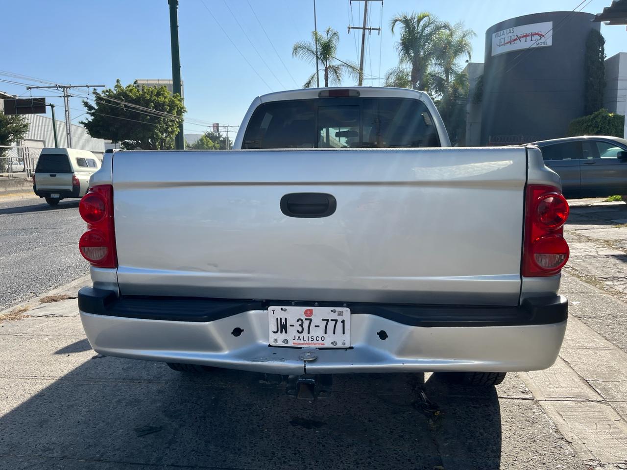 Dodge Dakota 2012 SLT Automático Plata