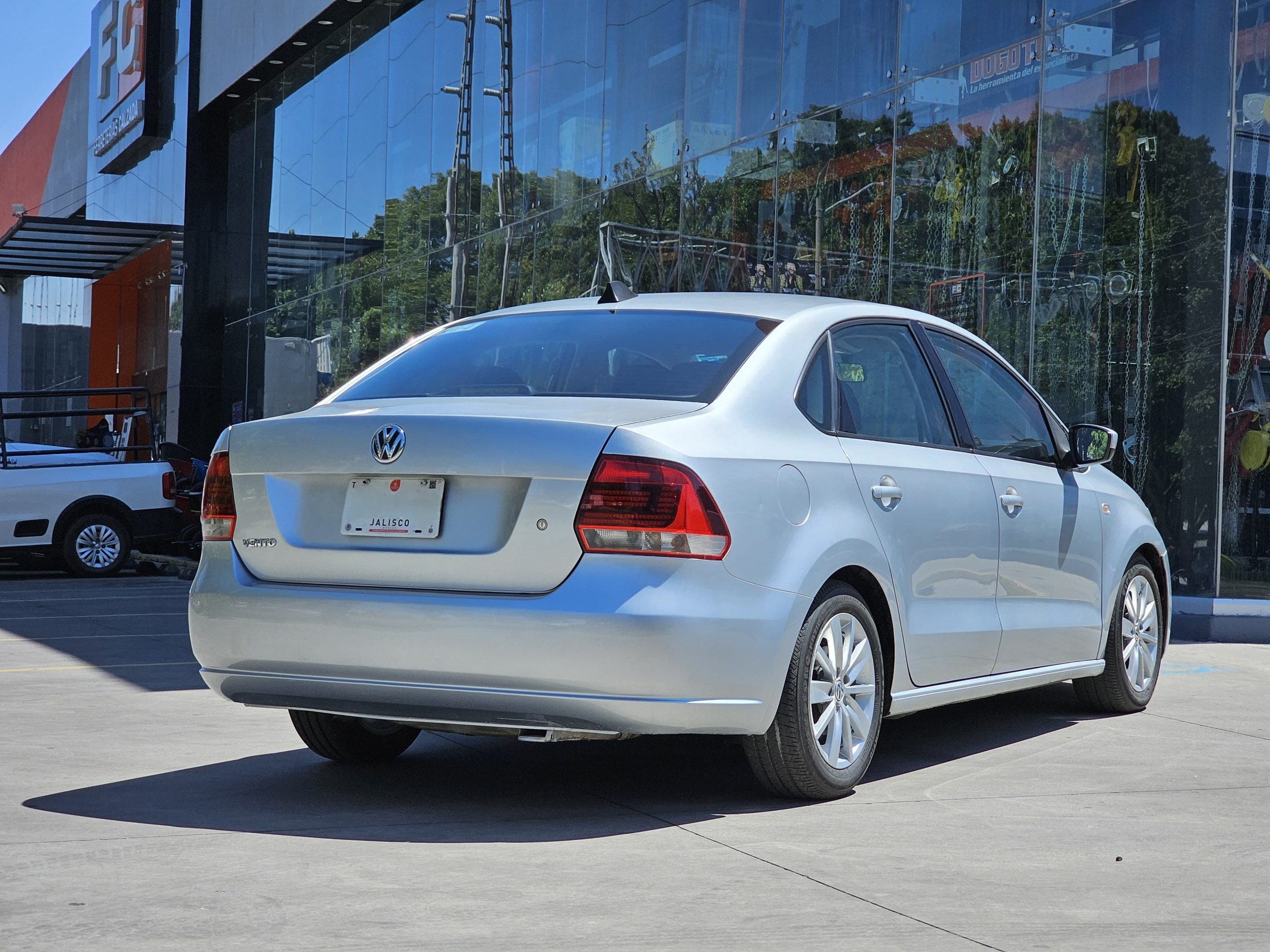 Volkswagen Vento 2015 Highline Automático Plata