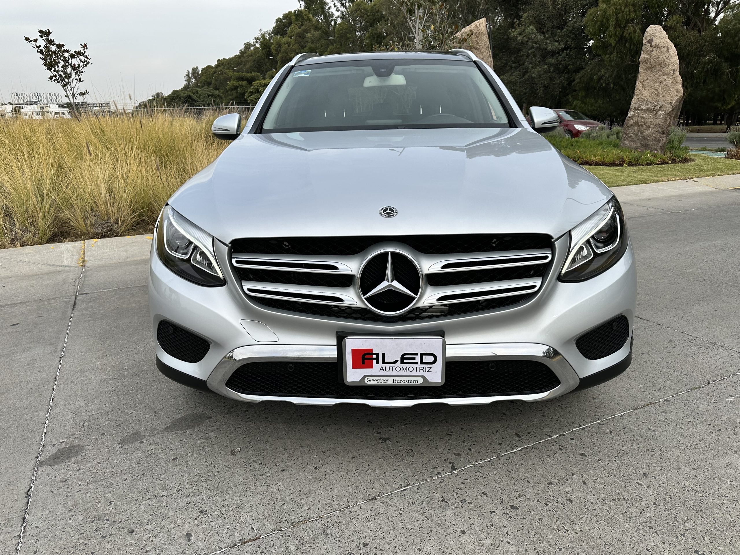 Mercedes-Benz Clase GLC 2018 300 Off Road Automático Plata