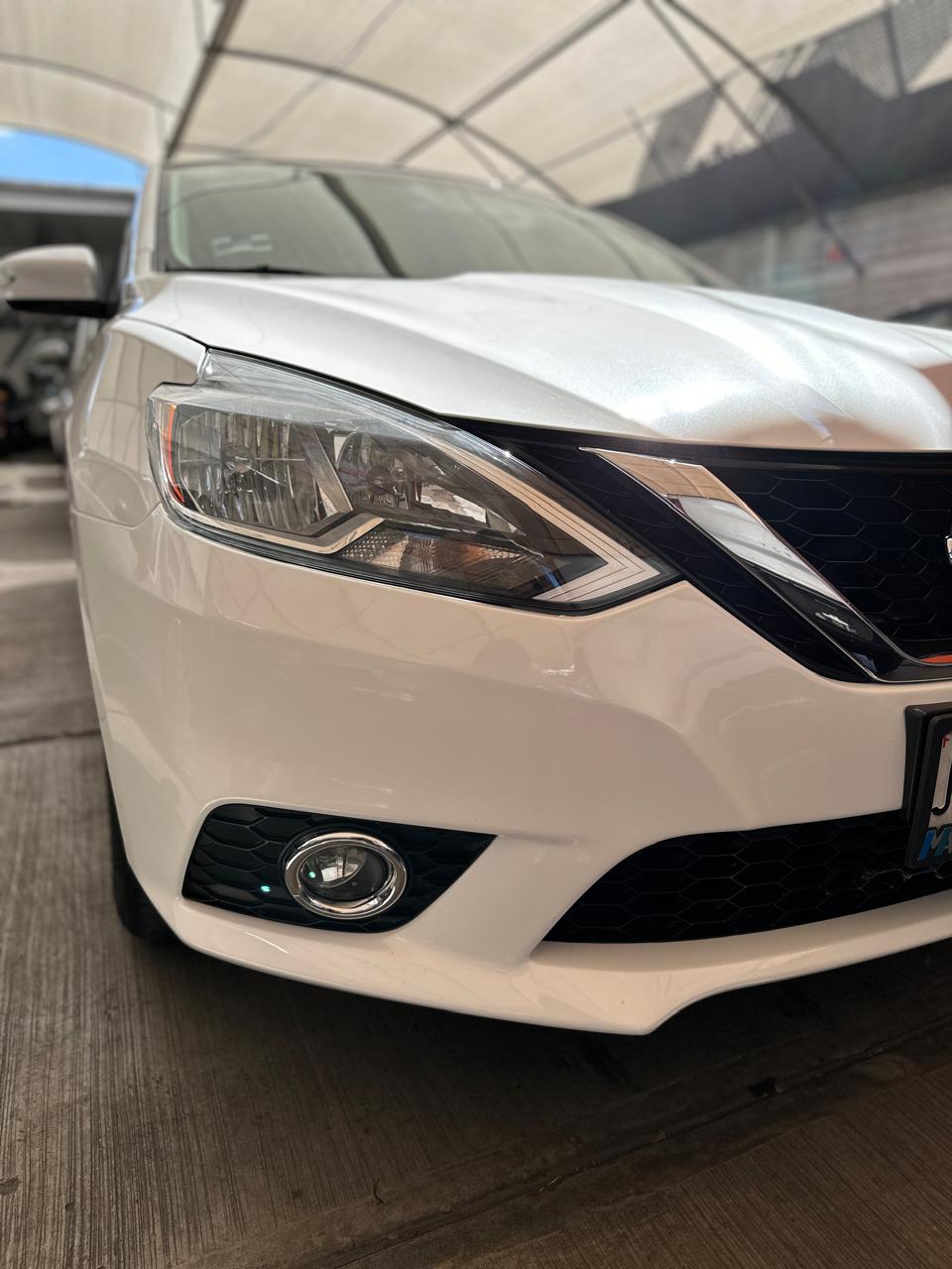 Nissan Sentra 2018 Advance Automático Blanco