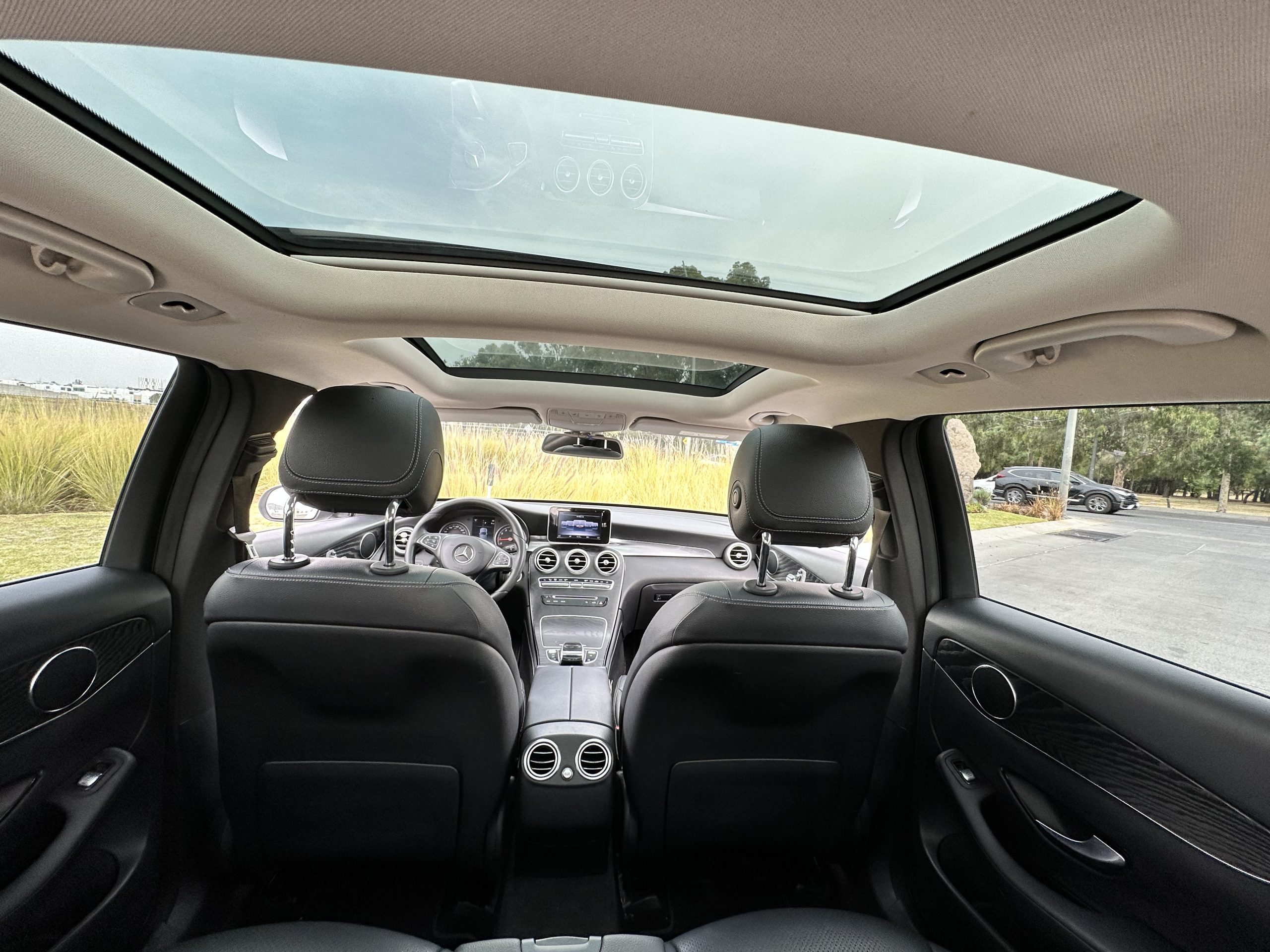 Mercedes-Benz Clase GLC 2018 300 Off Road Automático Plata