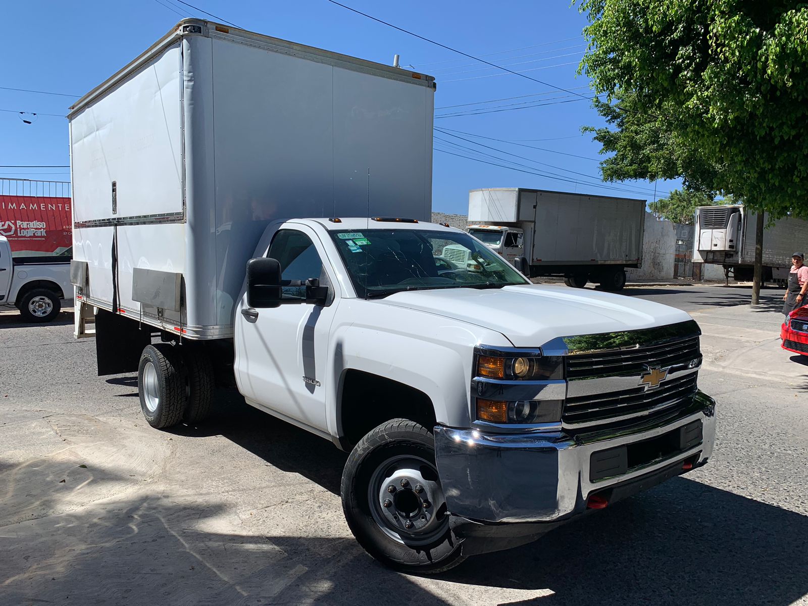 Chevrolet Silverado 2017 3500 CAJA SECA Manual Blanco