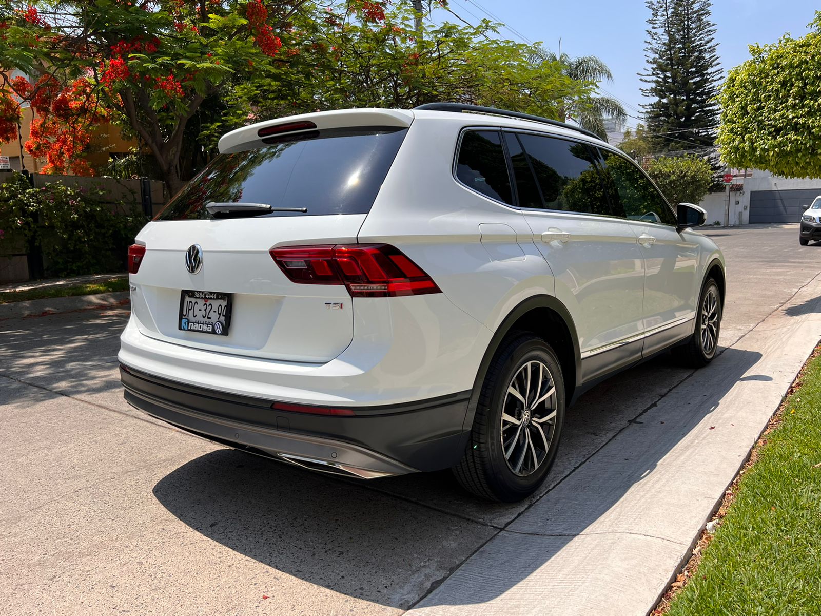 Volkswagen Tiguan 2018 COMFORTLINE Automático Blanco