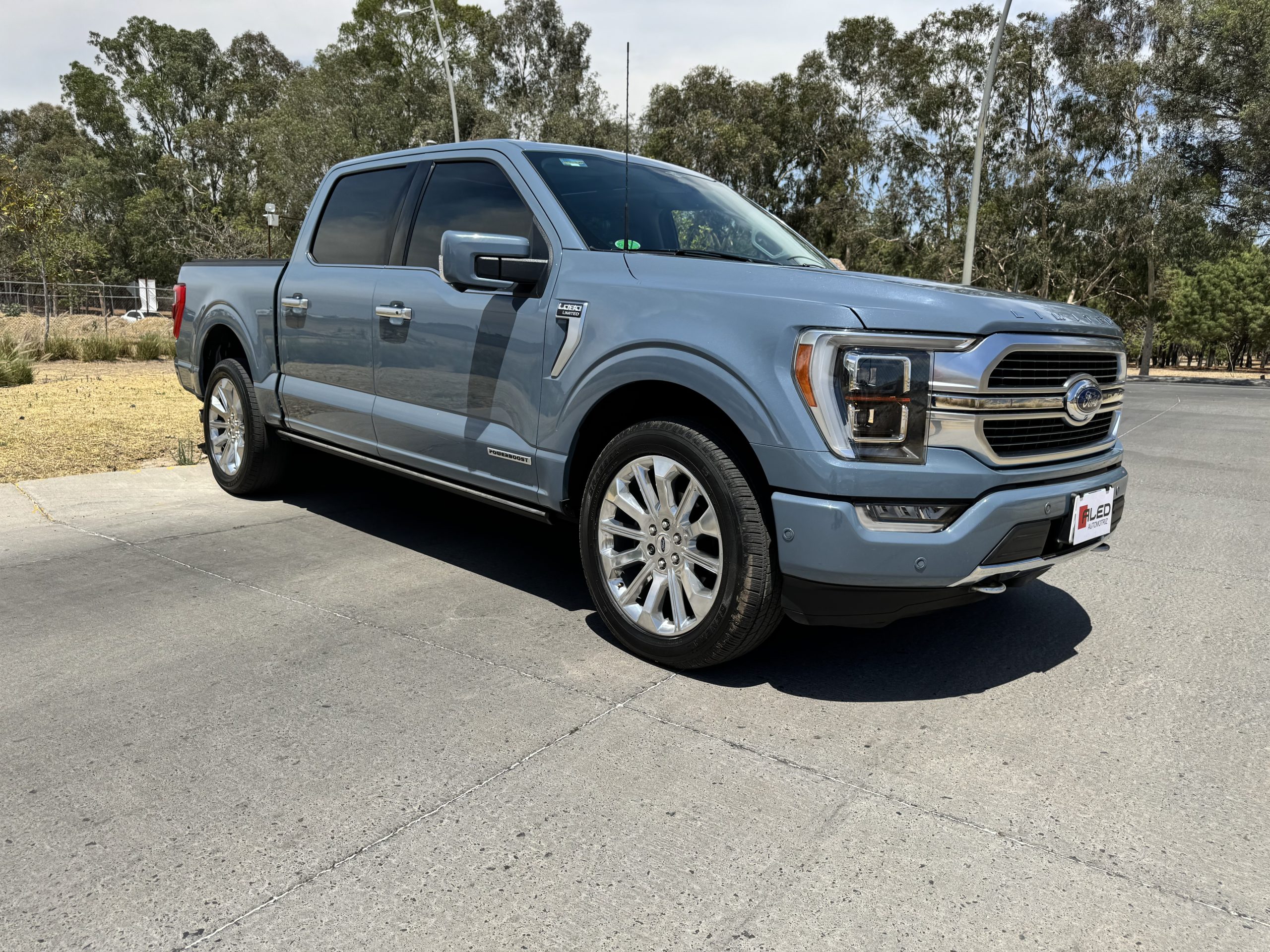 Ford Lobo 2022 LIMITED Automático Azul