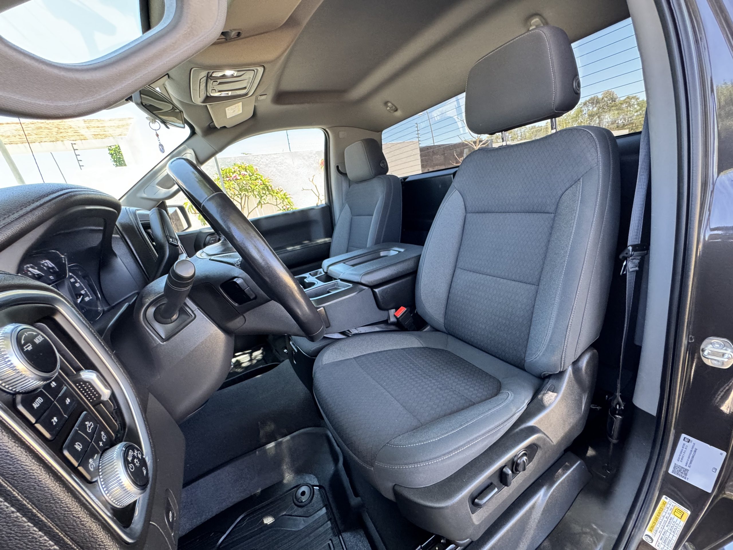 GMC Sierra 2022 SLE Automático Café