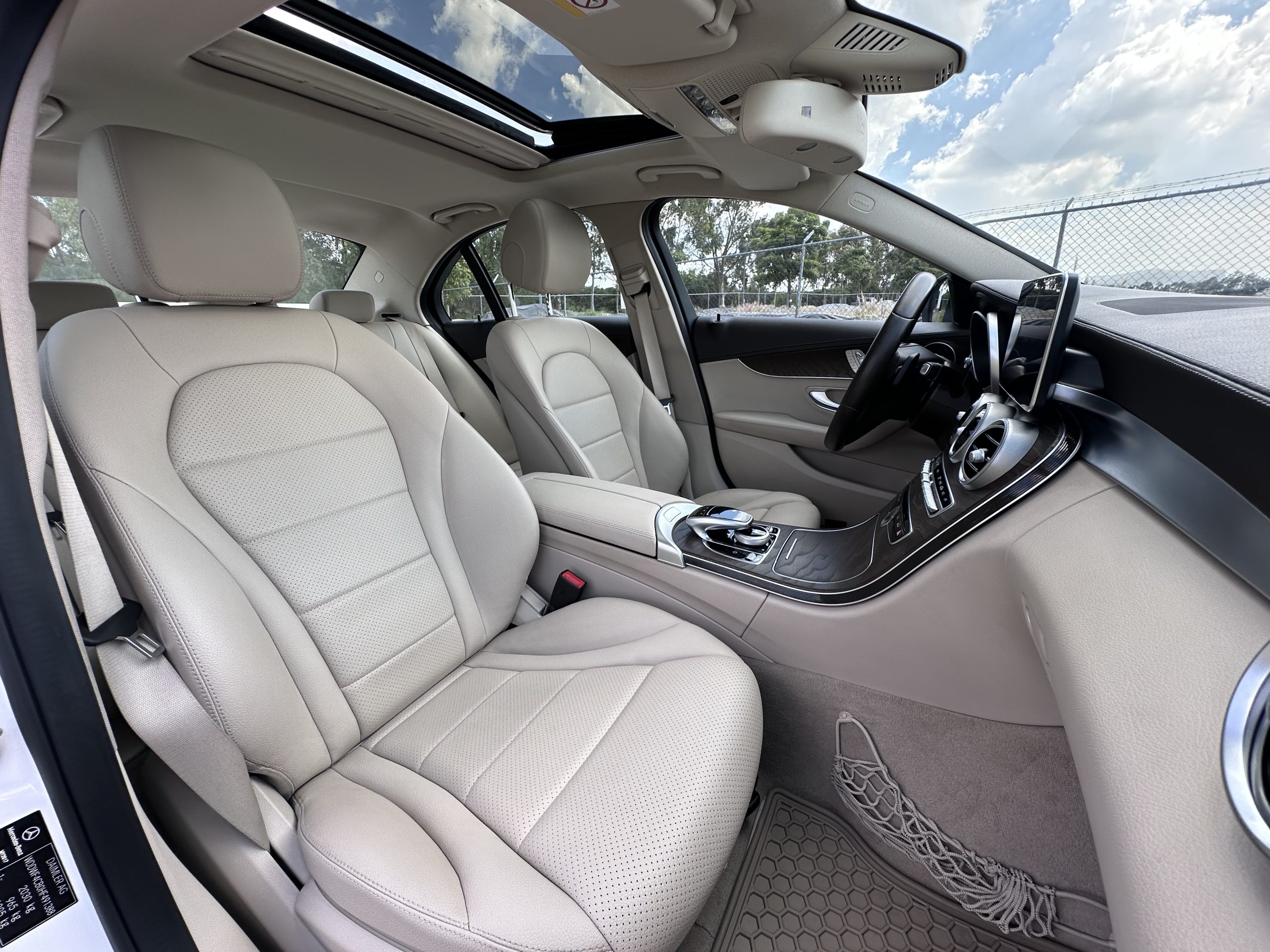 Mercedes-Benz Clase C 2017 200 Exclusive Automático Blanco