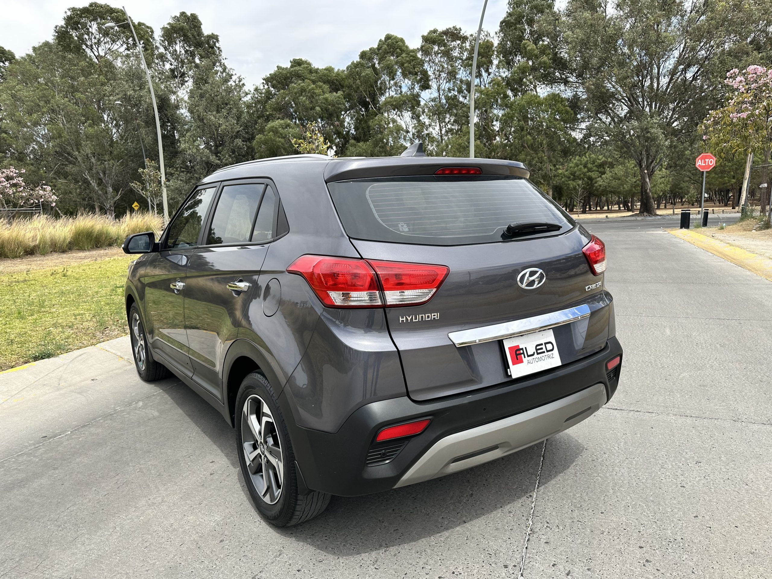 Hyundai Creta 2019 LIMITED Automático Gris