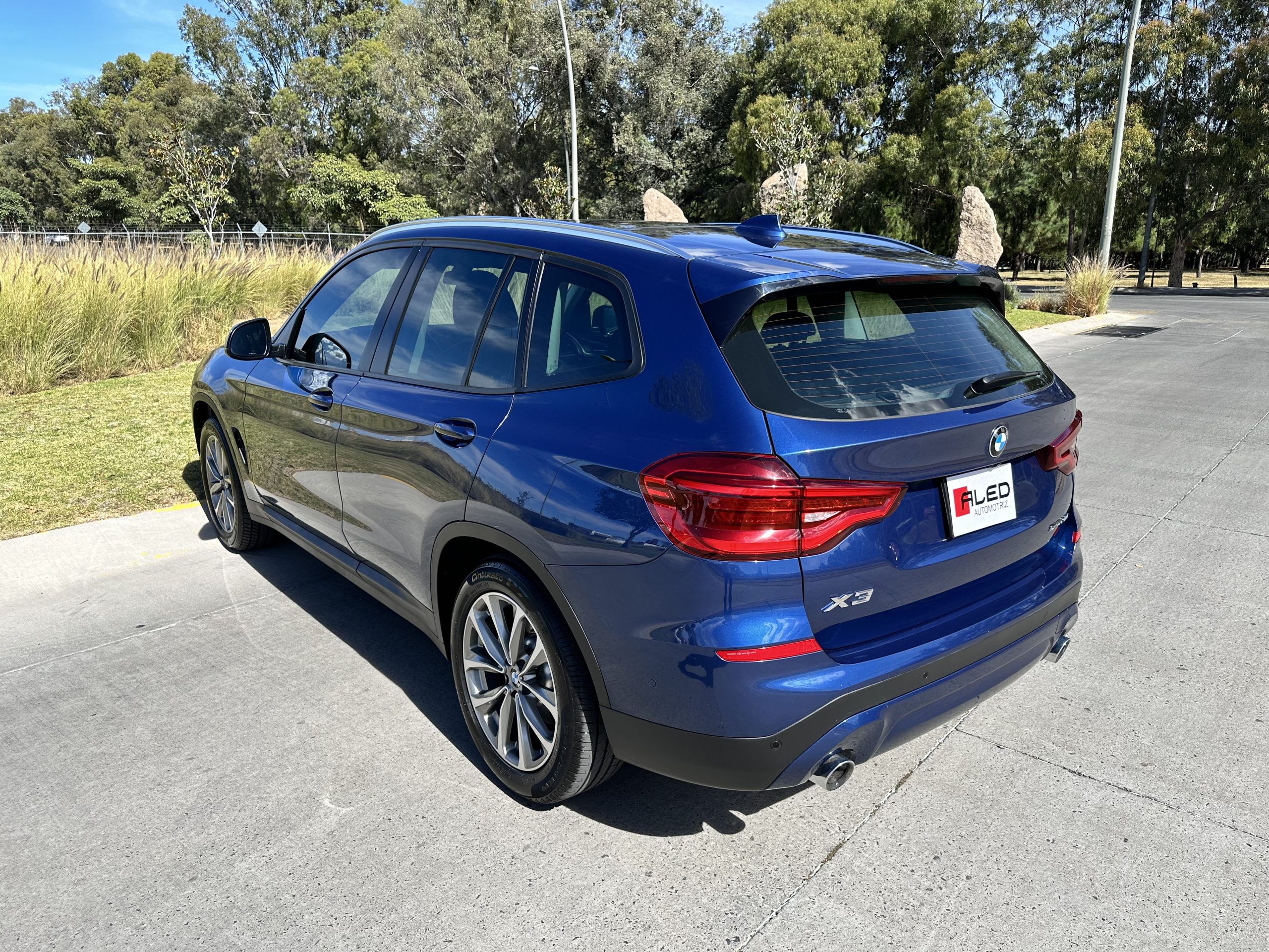 BMW X3 2020 30ia X LINE Automático Azul