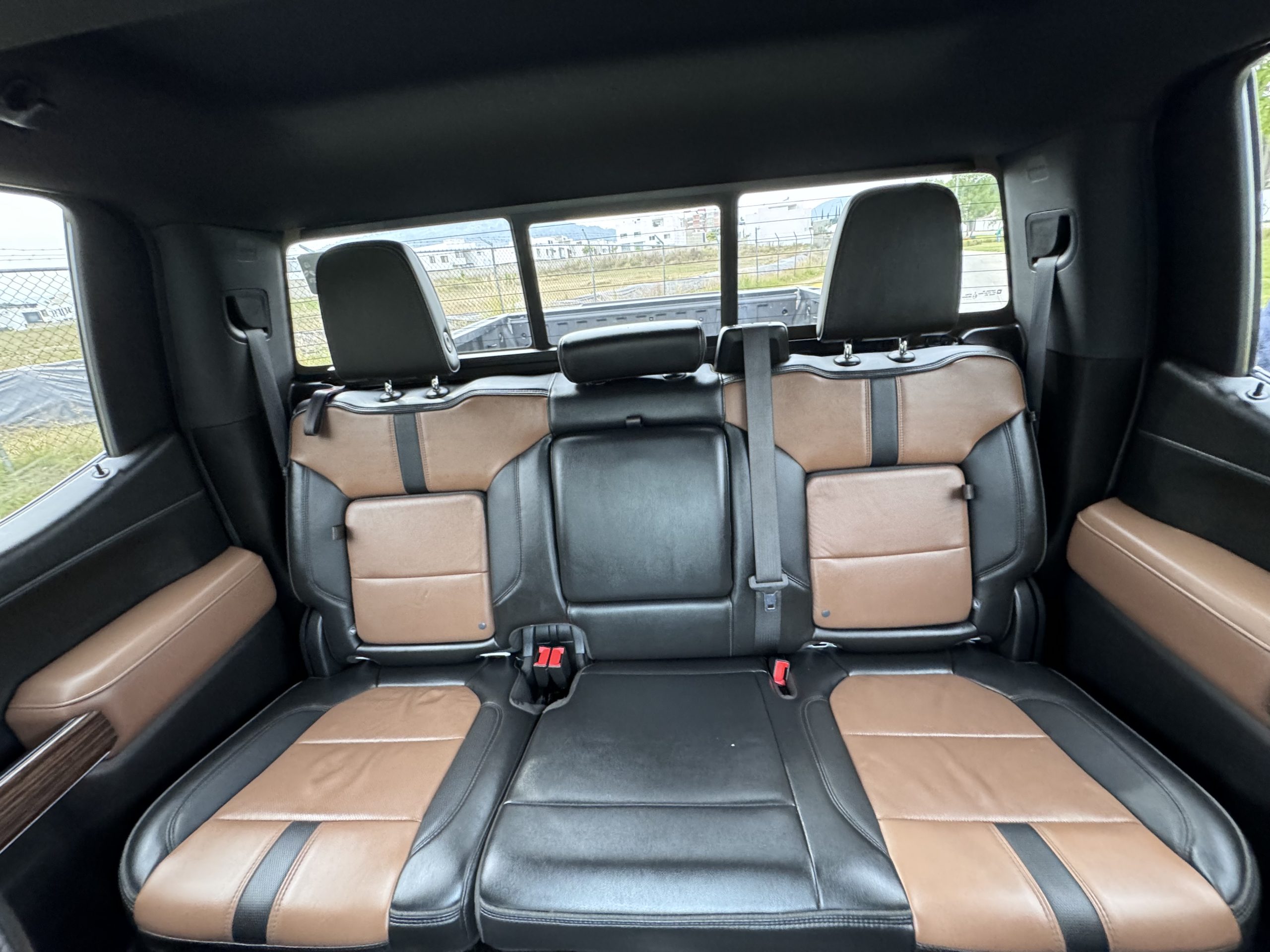 Chevrolet Cheyenne 2021 High Country Automático Blanco