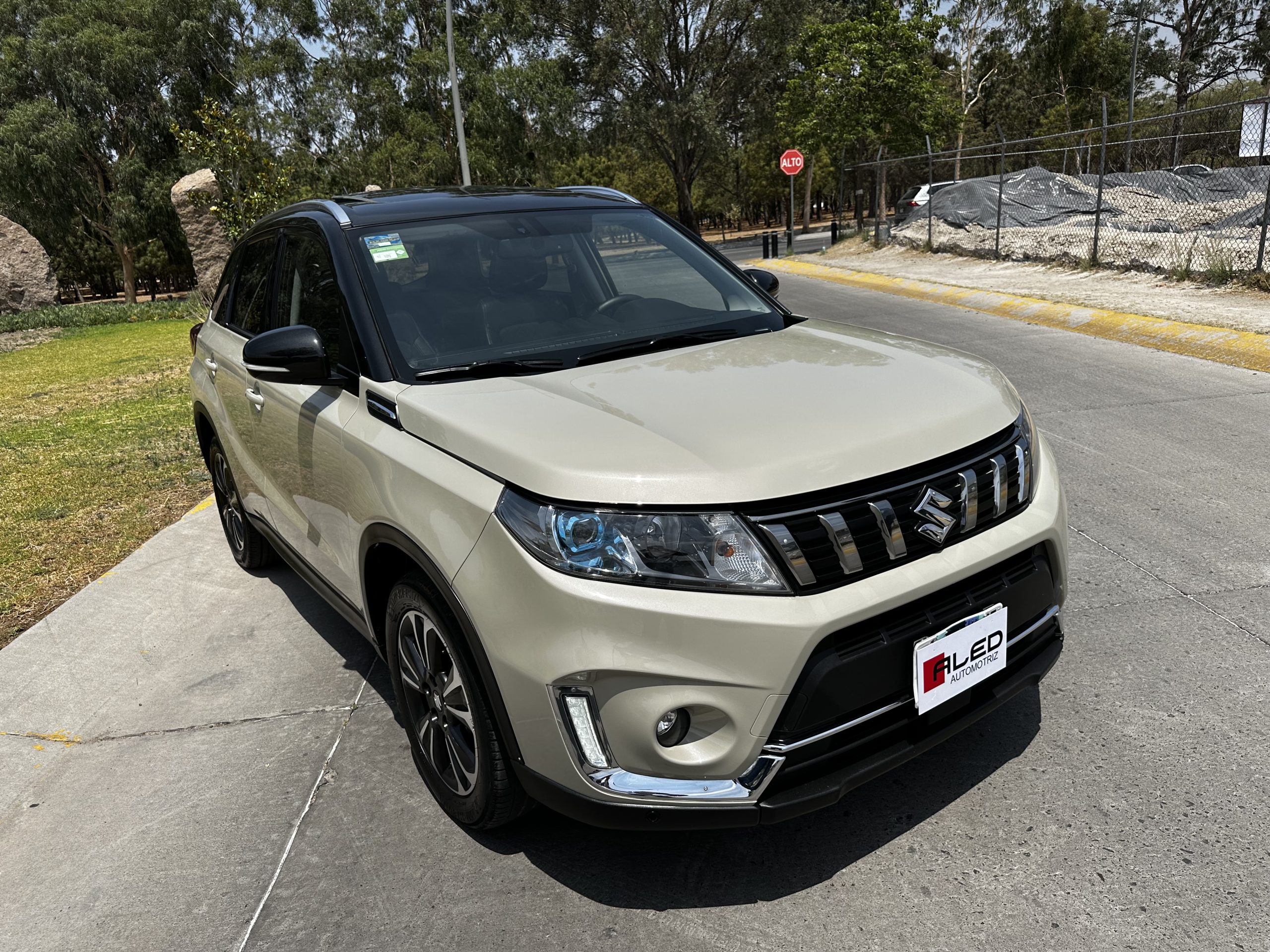 Suzuki Vitara 2021 GLX Automático Beige