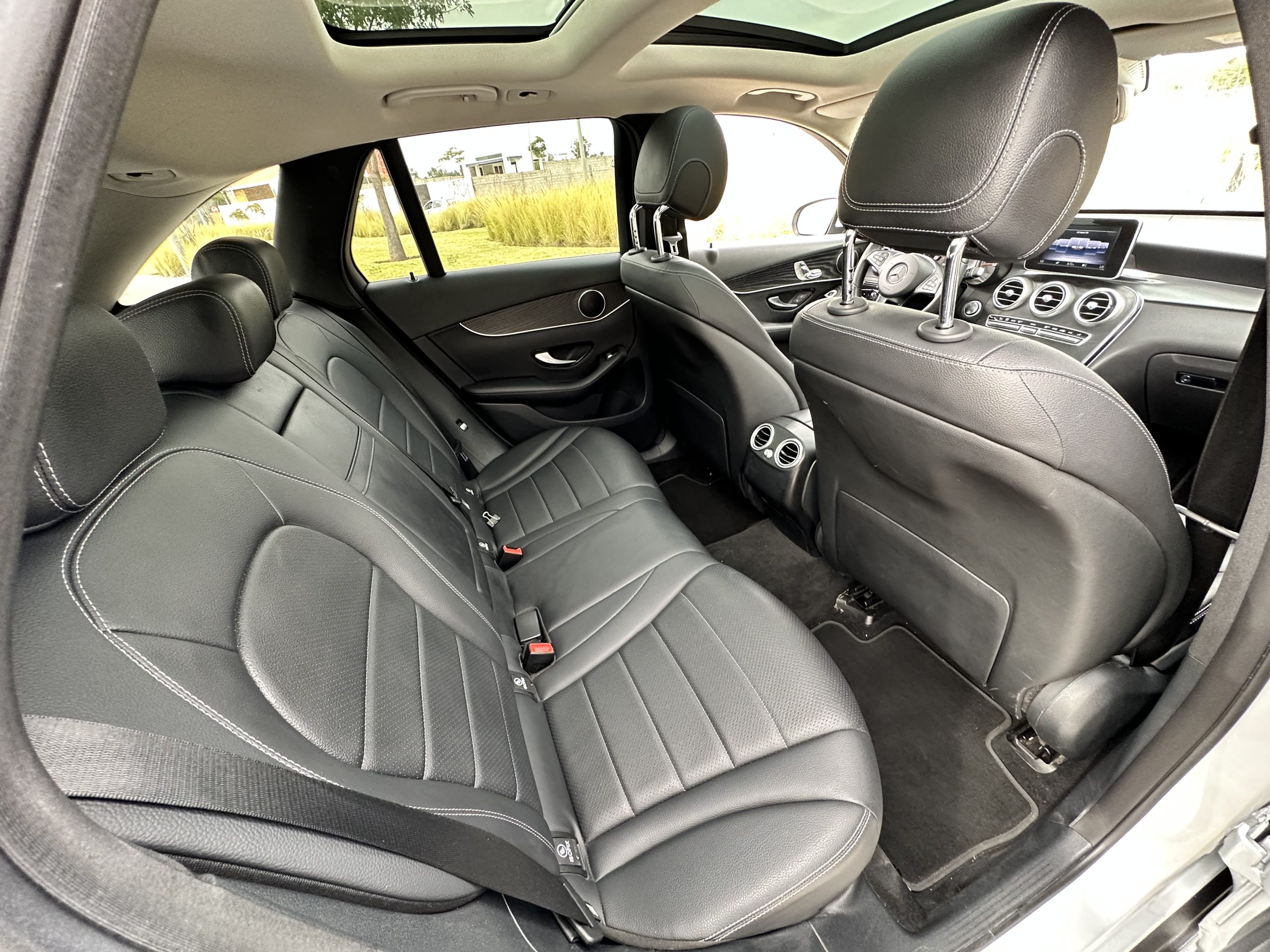Mercedes-Benz Clase GLC 2018 300 Off Road Automático Plata