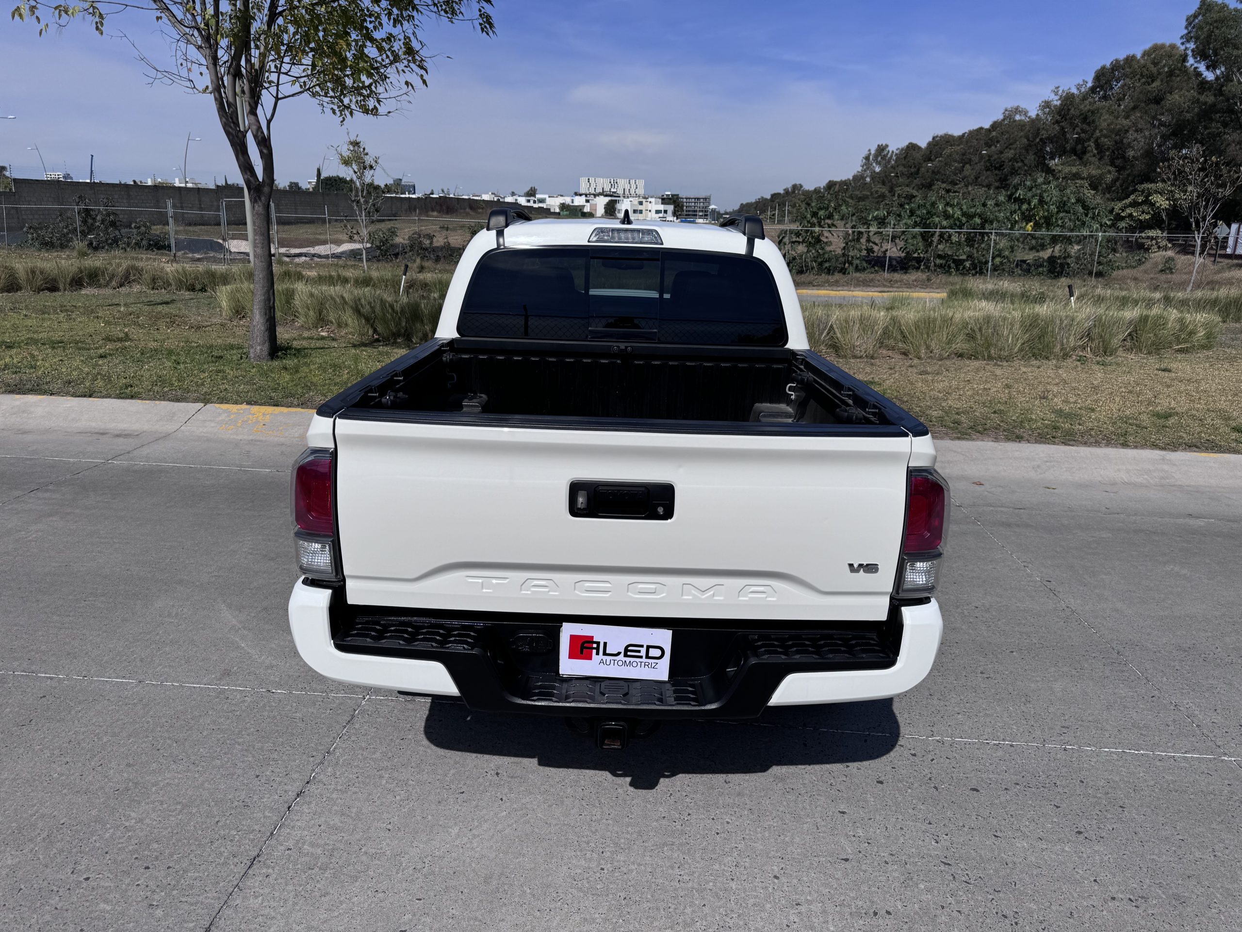Toyota Tacoma 2022 Edición Especial 4x4 Automático Blanco