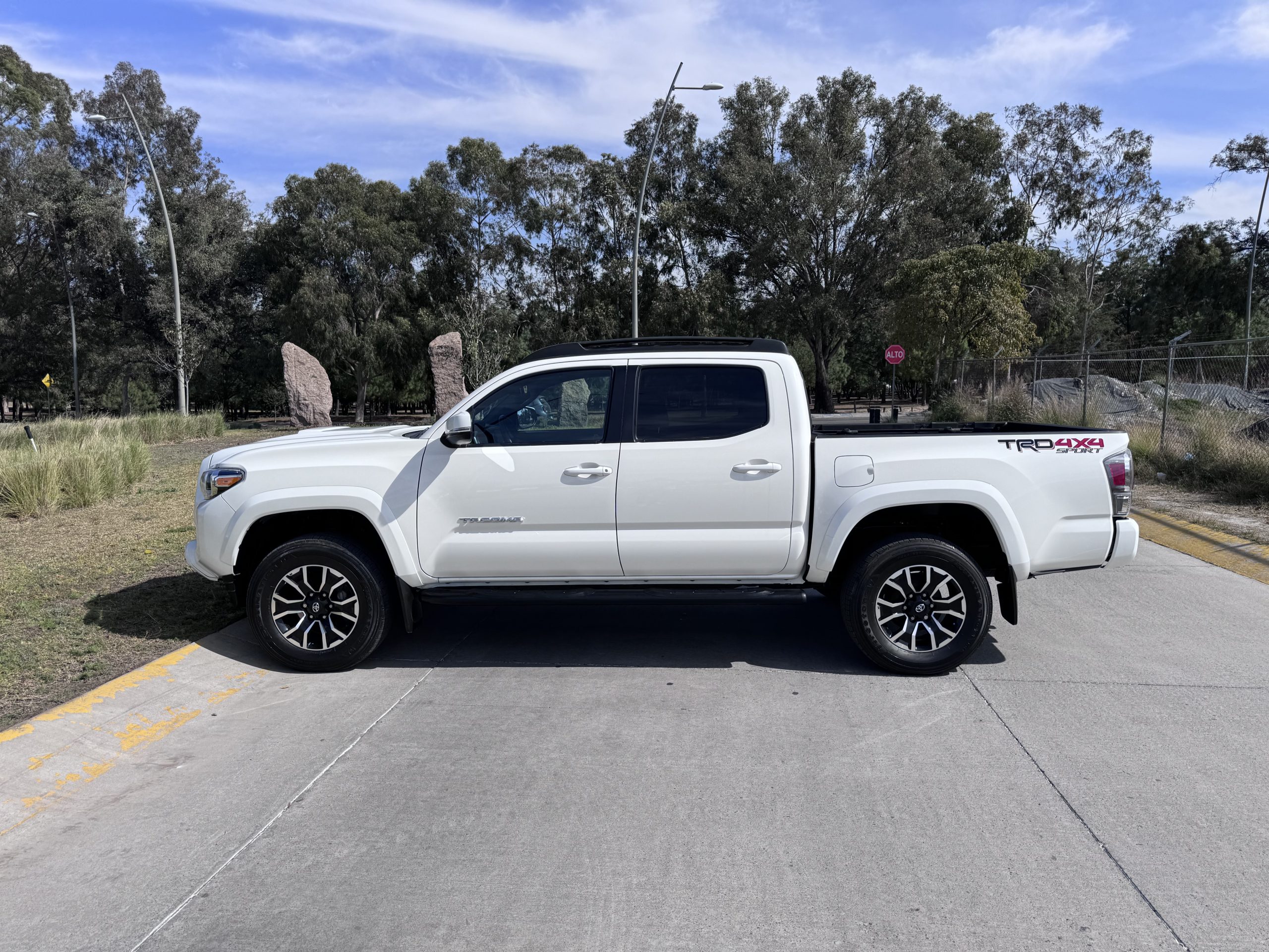 Toyota Tacoma 2022 Edición Especial 4x4 Automático Blanco