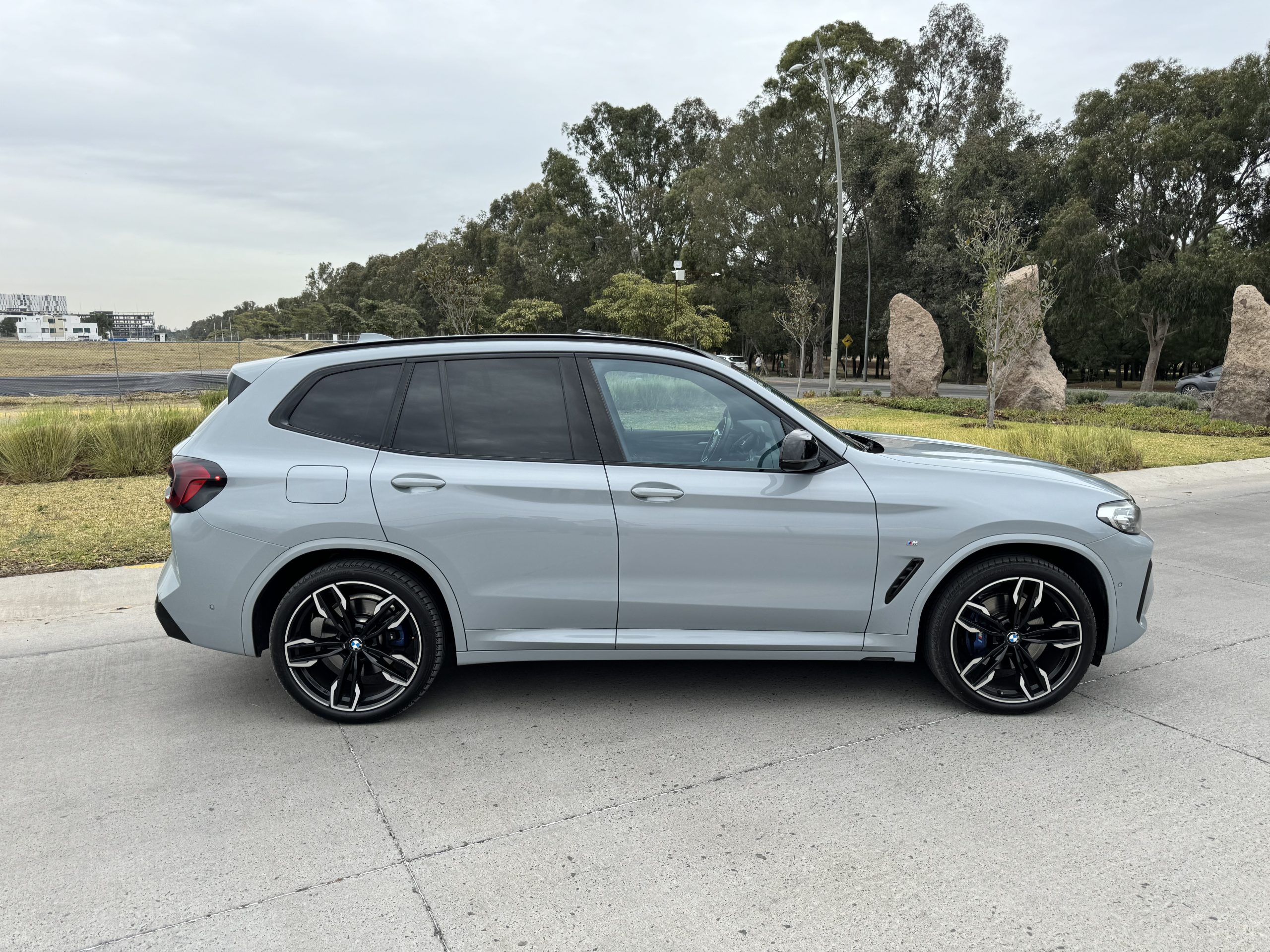 BMW X3 2023 M40 Automático Gris