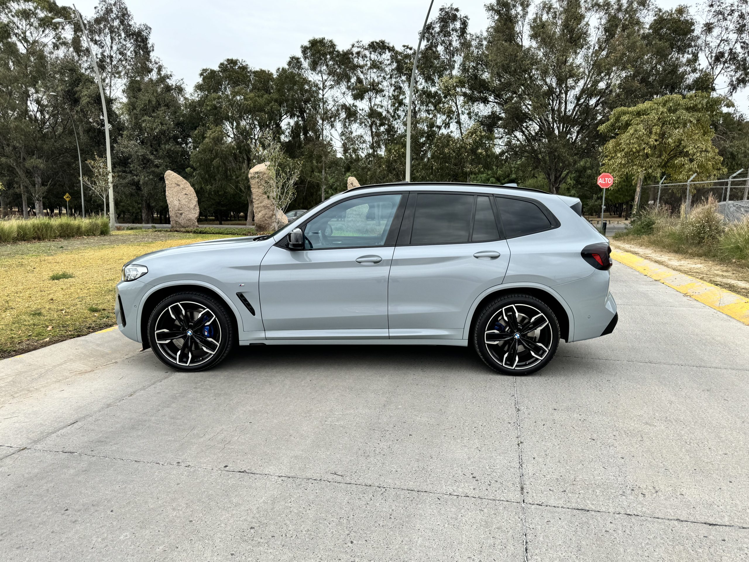 BMW X3 2023 M40 Automático Gris