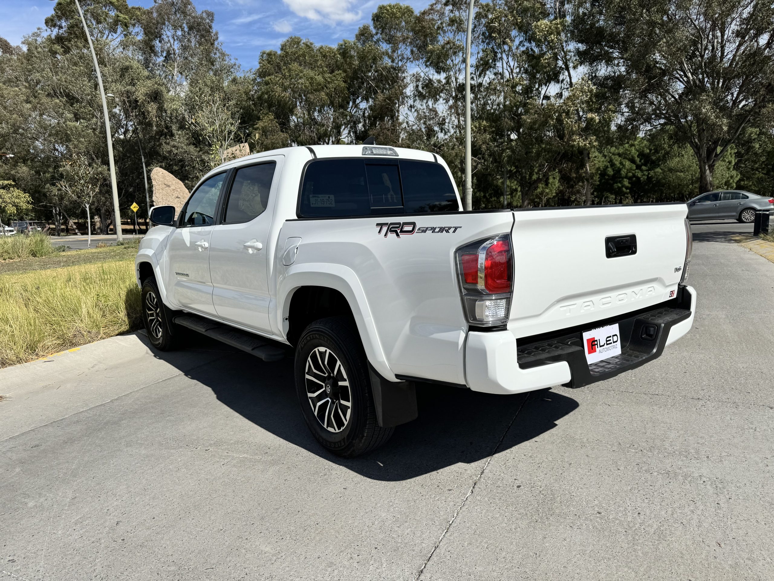 Toyota Tacoma 2023 TRD 4x2 Automático Blanco