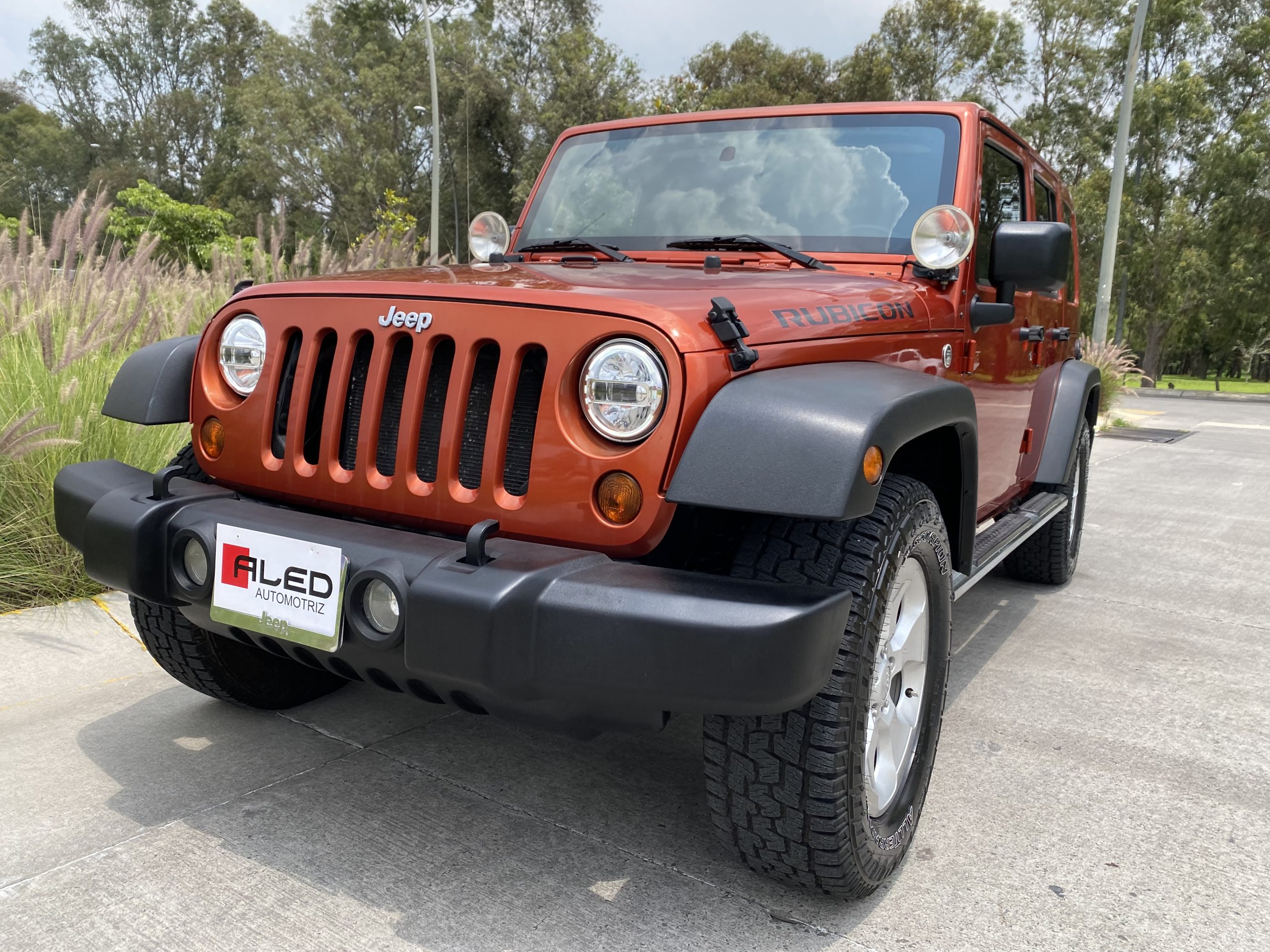 Jeep Wrangler 2009 Rubicon Unlimited Automático Naranja