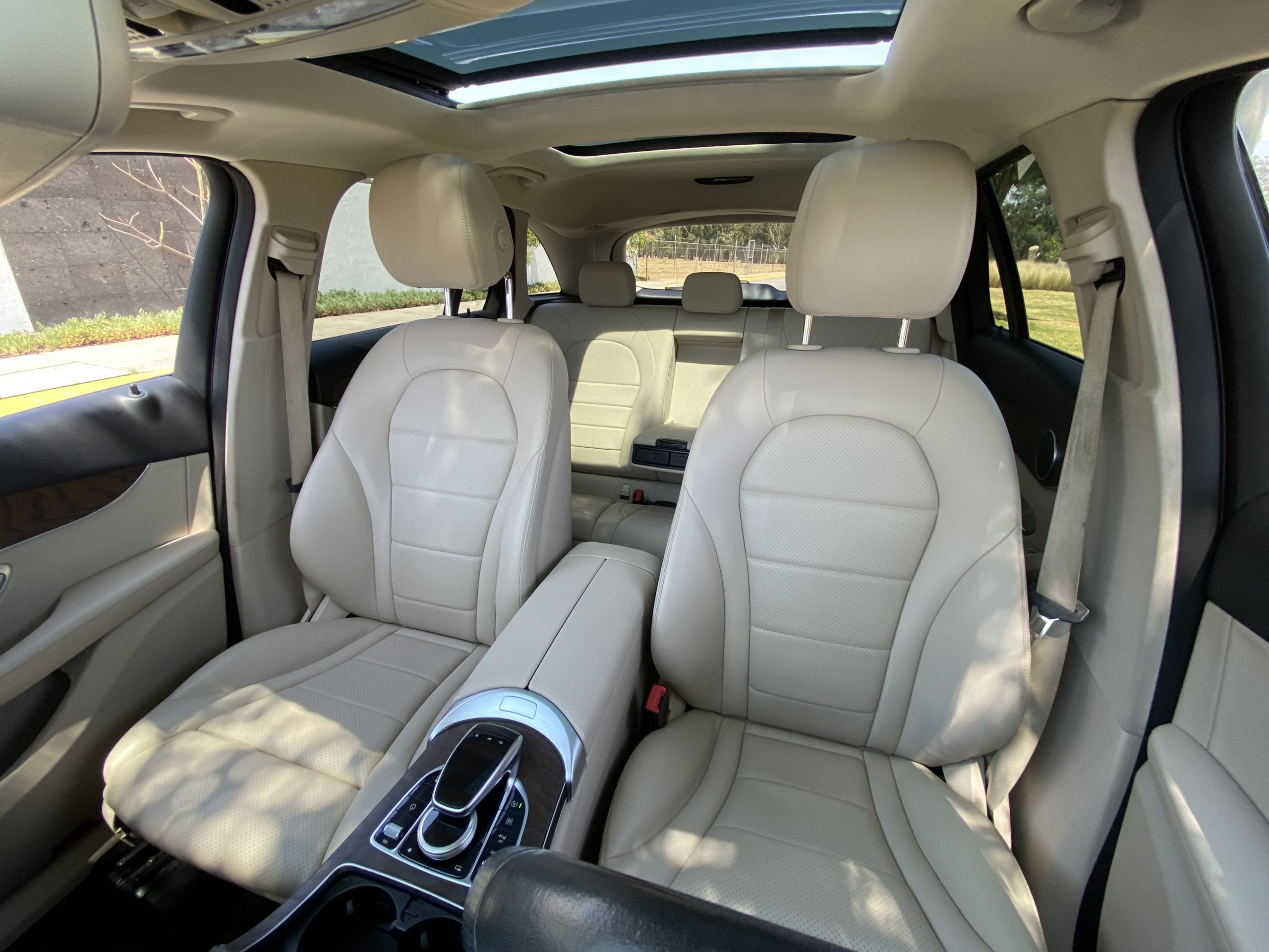 Mercedes-Benz Clase GLC 2019 300 Off Road Automático Gris