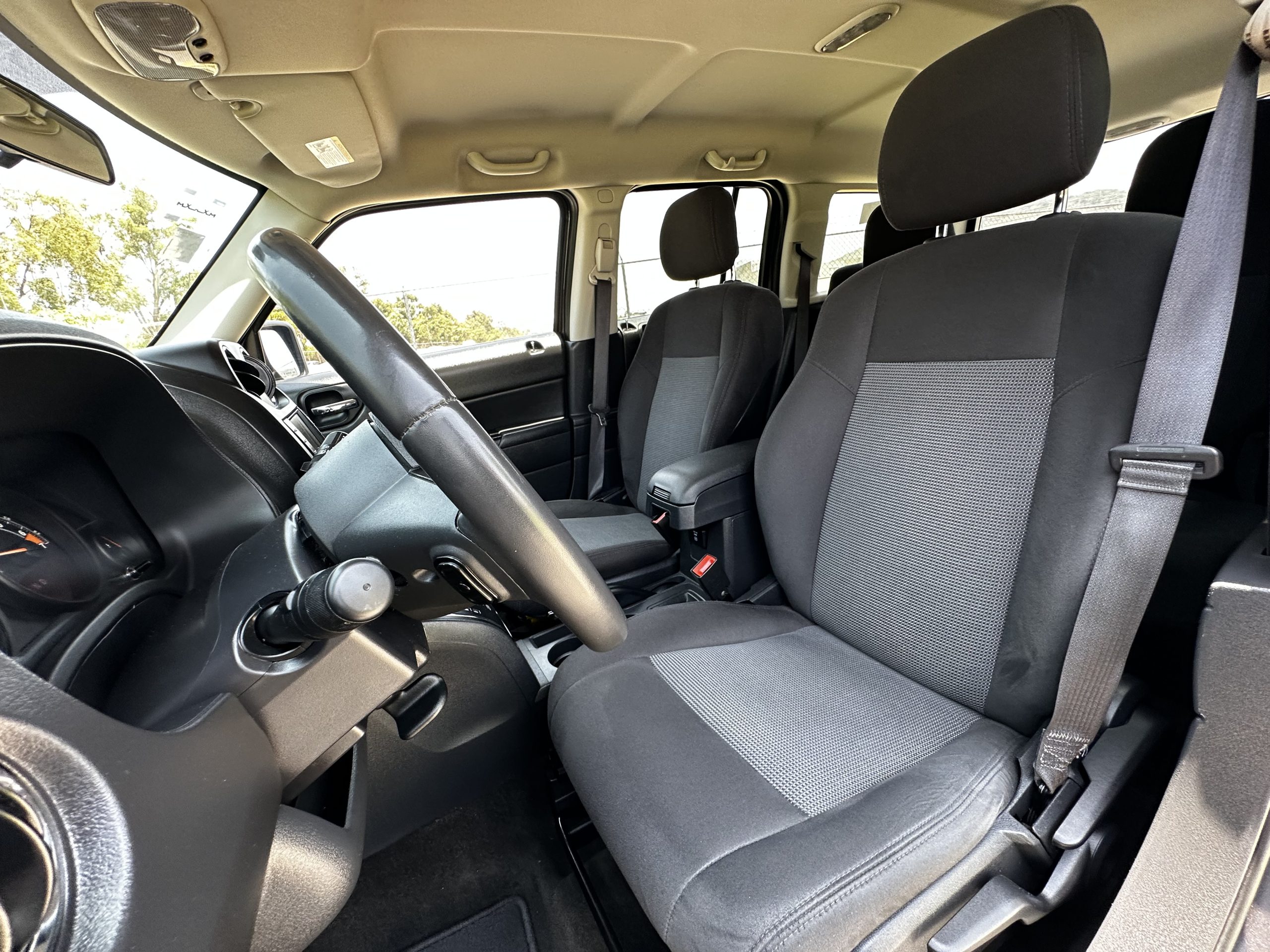 Jeep Patriot 2016 Latitude Automático Gris