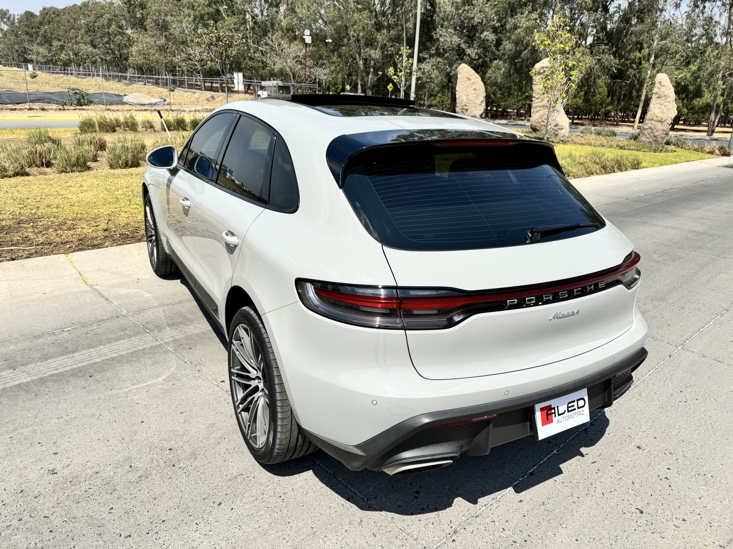 Porsche Macan 2023 T Automático Gris