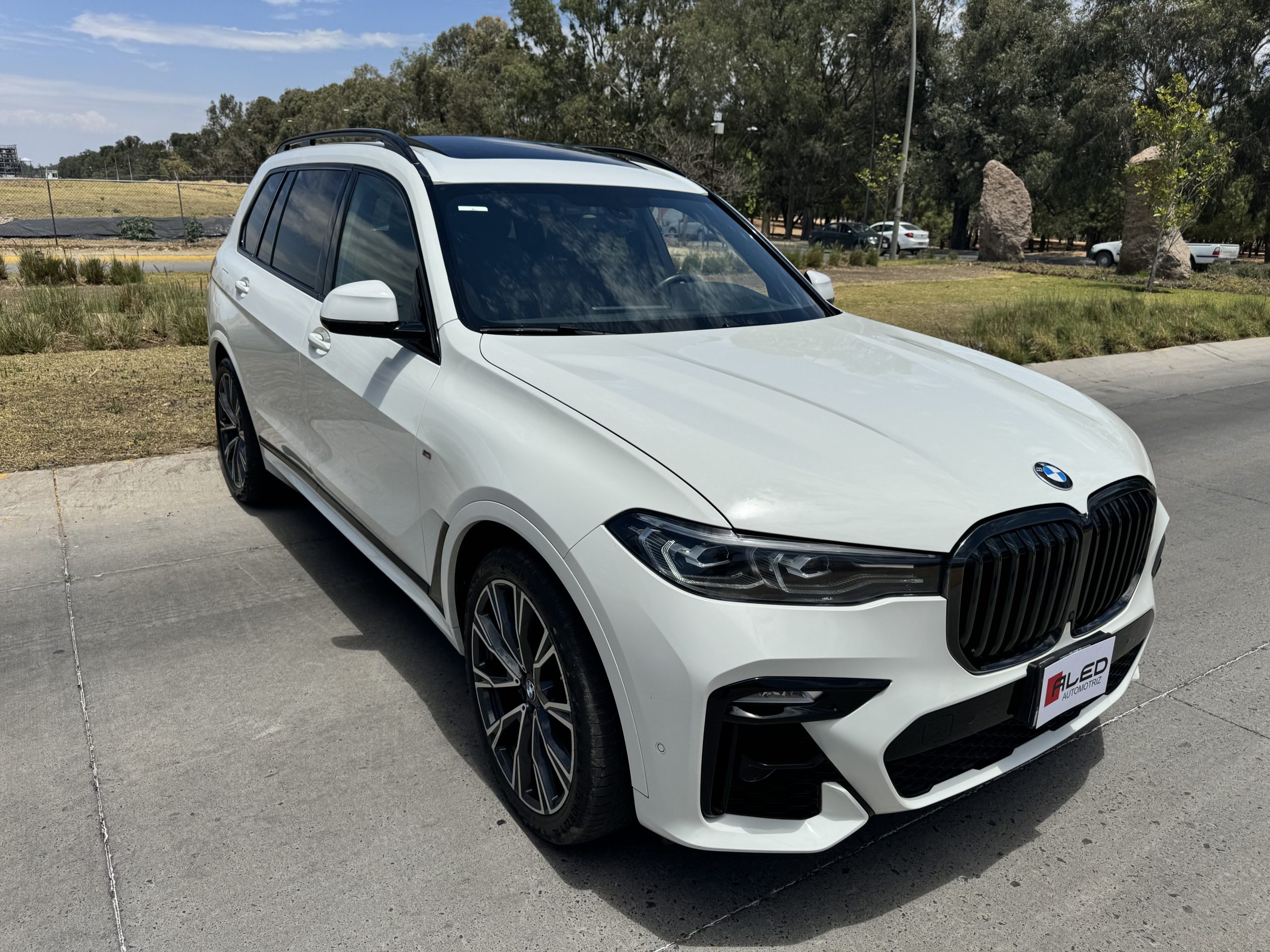 BMW X7 2022 X50i Automático Blanco