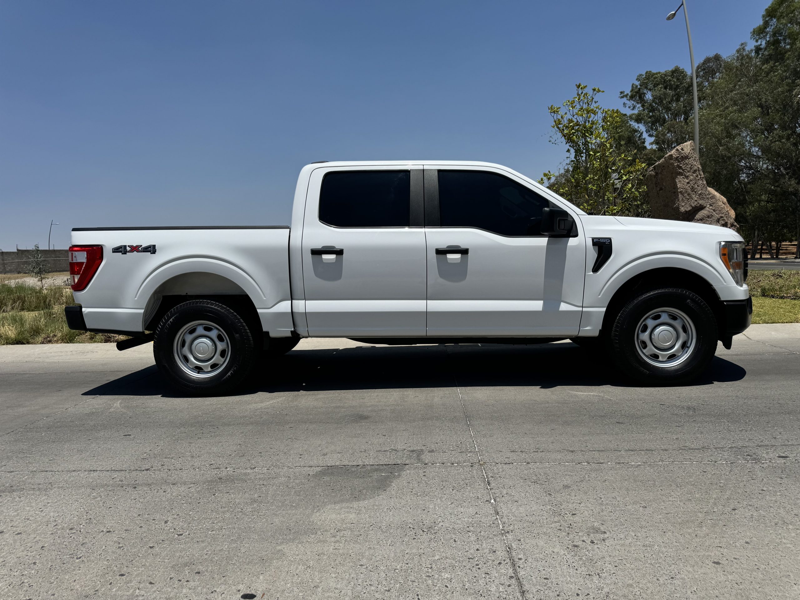 Ford F150 2021 XLT Automático Blanco