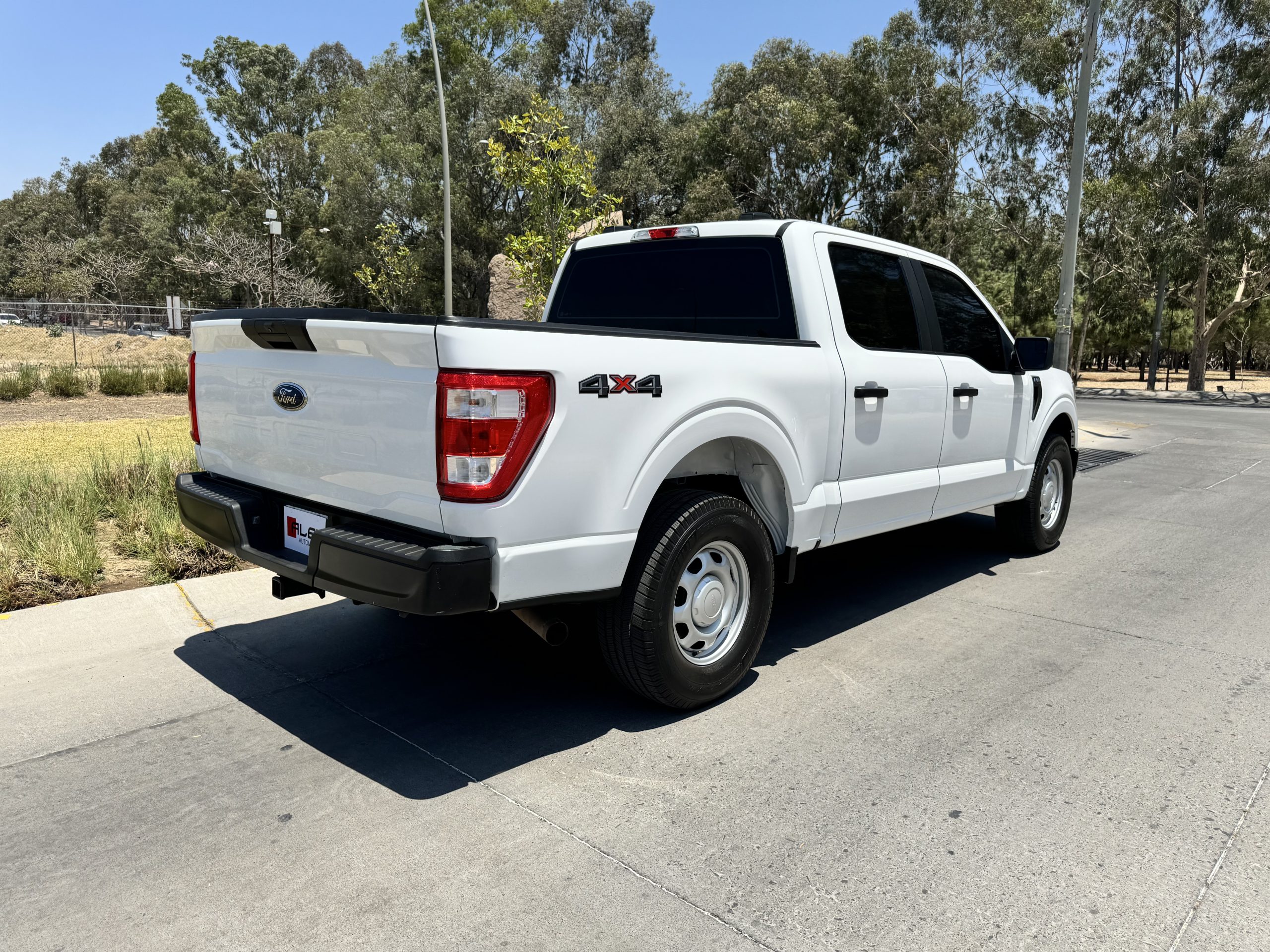 Ford F150 2021 XLT Automático Blanco