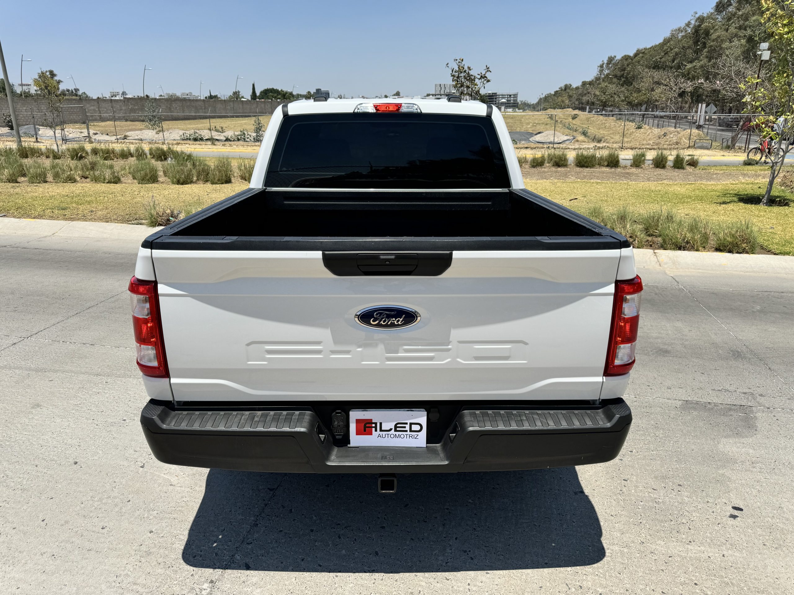 Ford F150 2021 XLT Automático Blanco