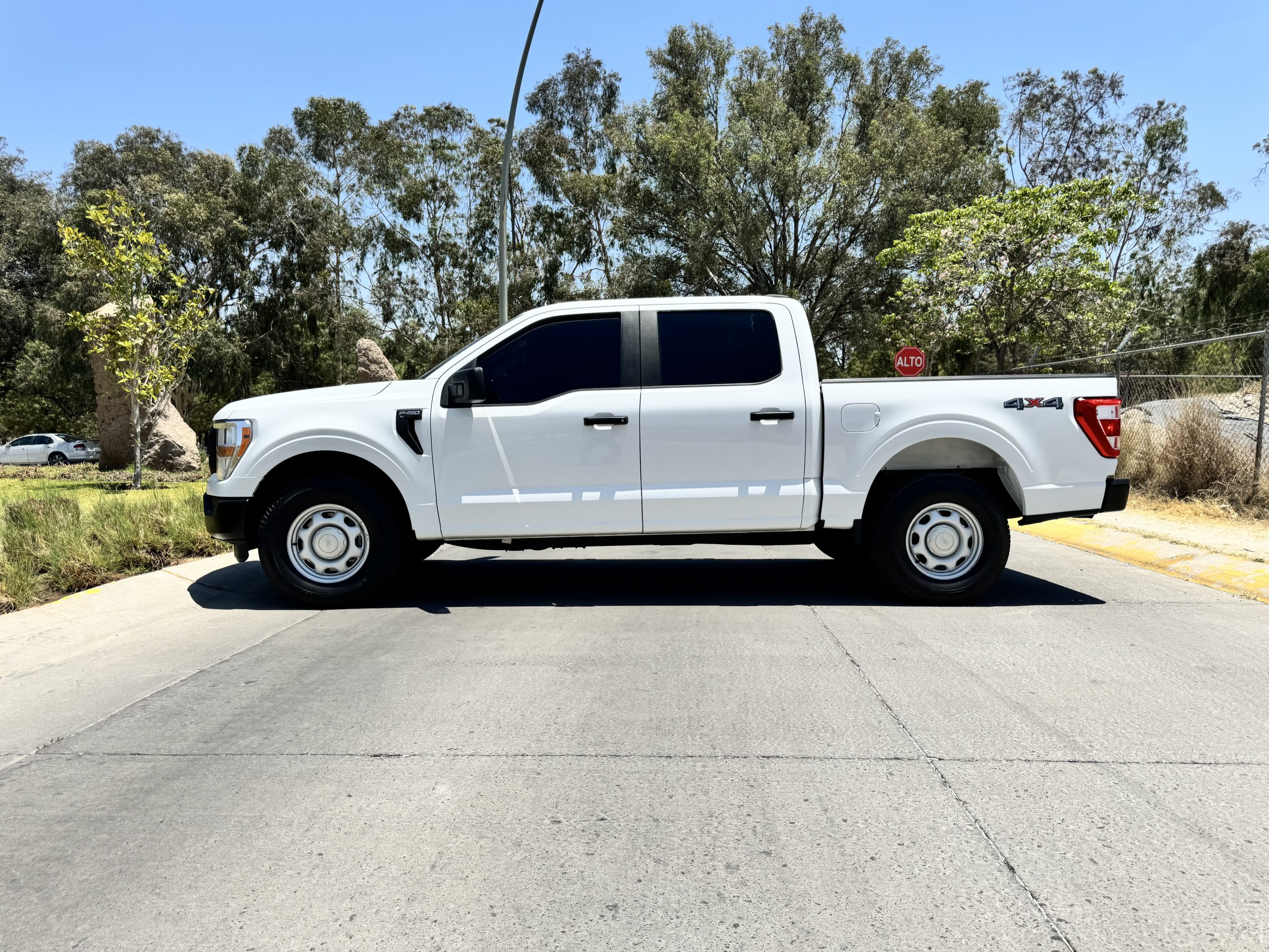 Ford F150 2021 XLT Automático Blanco