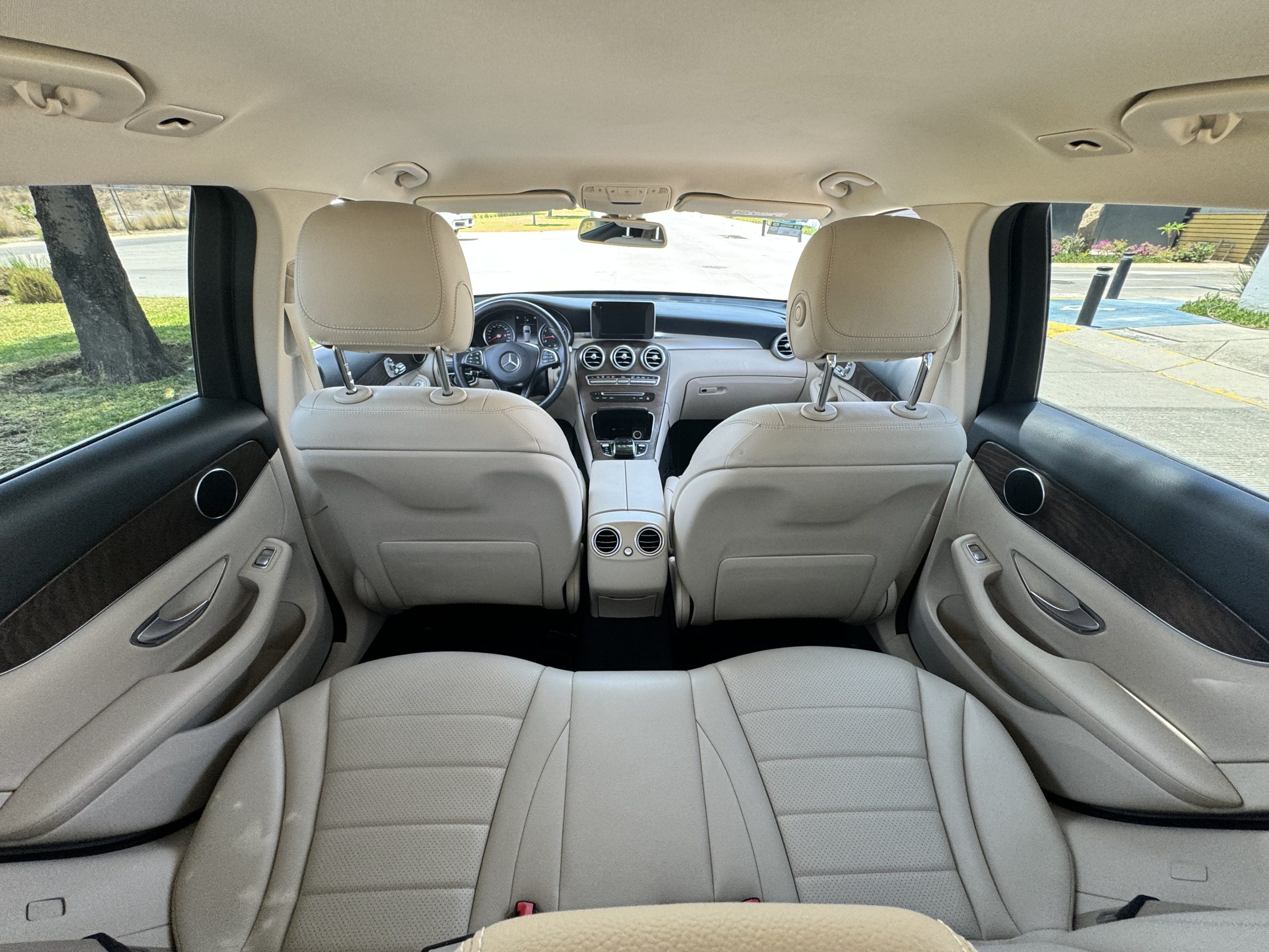 Mercedes-Benz Clase GLC 2020 300 Off Road Automático Gris