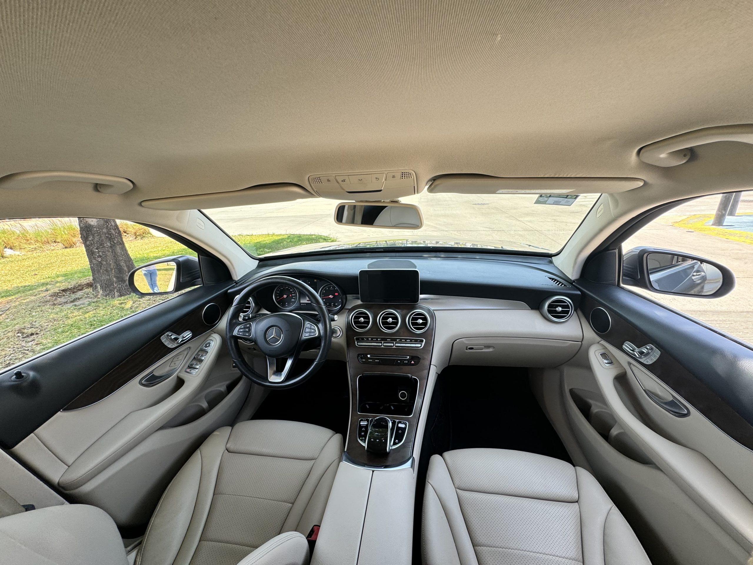 Mercedes-Benz Clase GLC 2020 300 Off Road Automático Gris