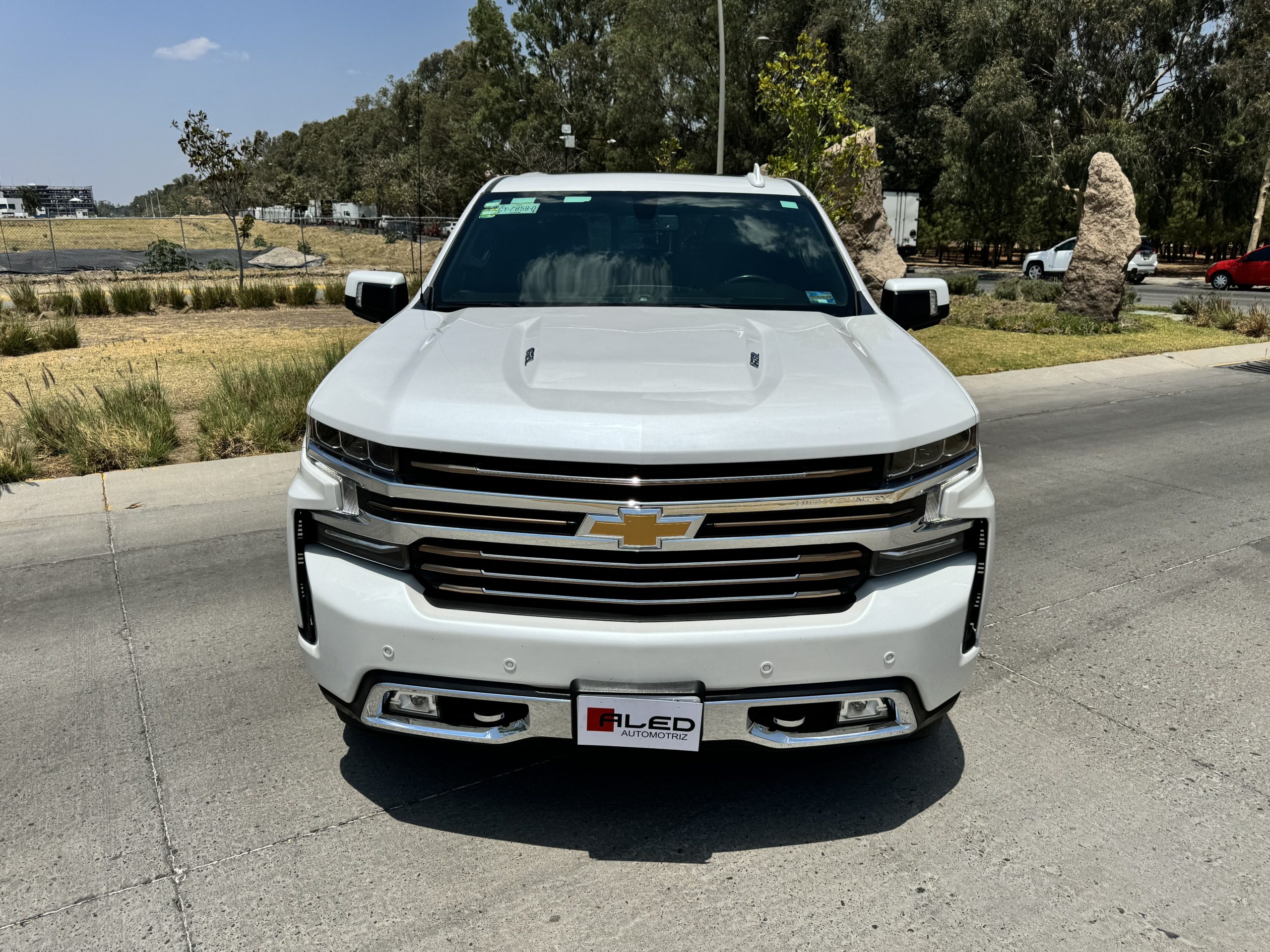 Chevrolet Cheyenne 2021 High Country Automático Blanco