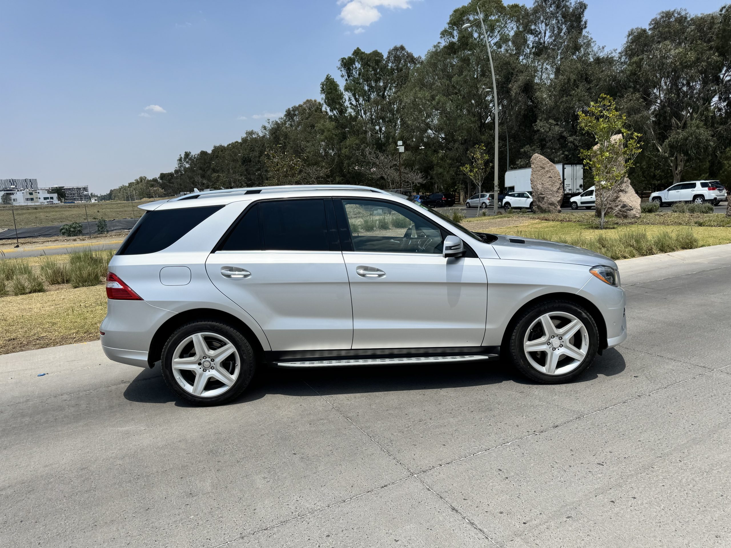 Mercedes-Benz Clase ML 2015 350 Automático Plata