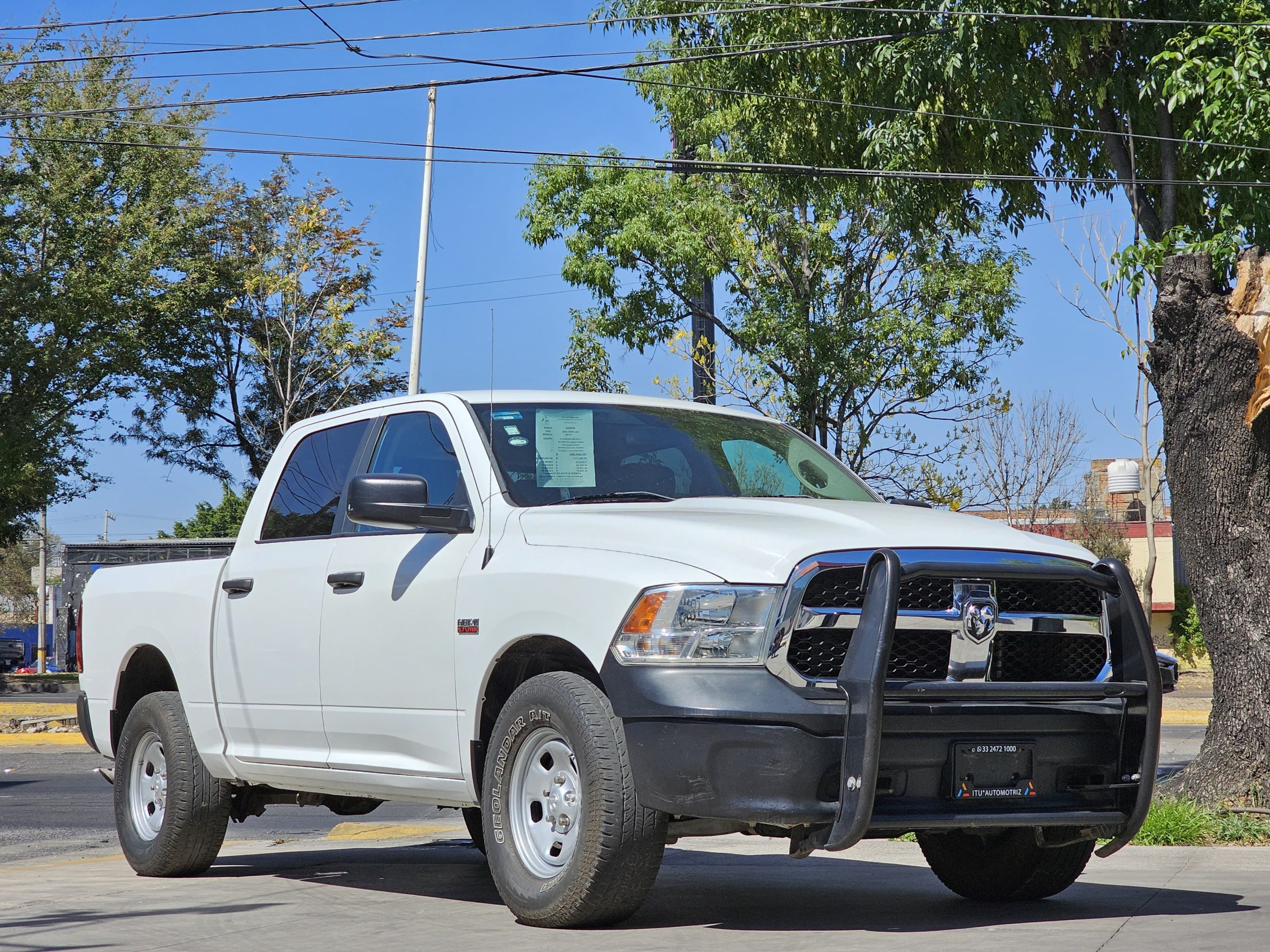 RAM 2500 2017 V8 Crew Cab Automático Blanco