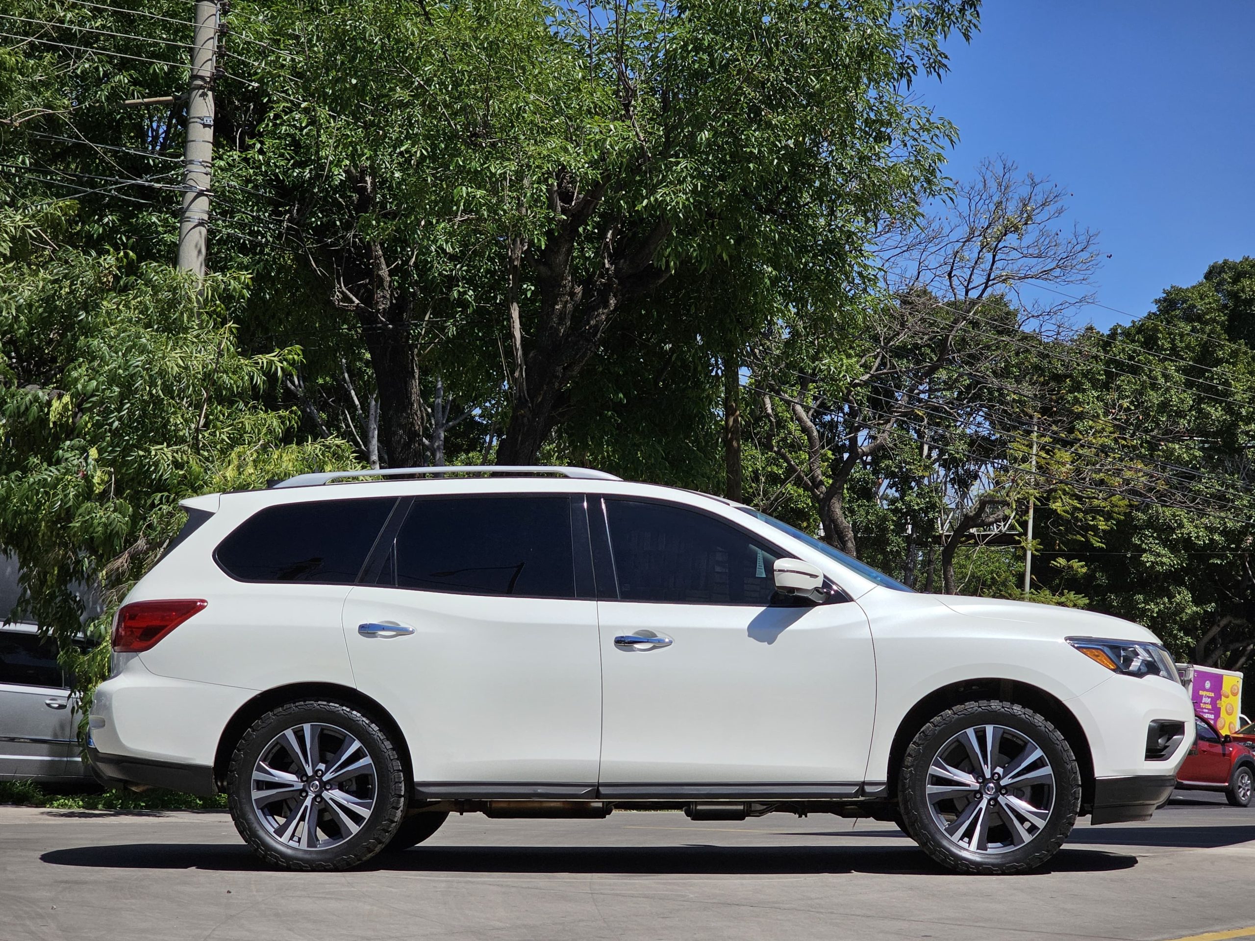 Nissan Pathfinder 2017 Exclusive 4WD Automático Blanco