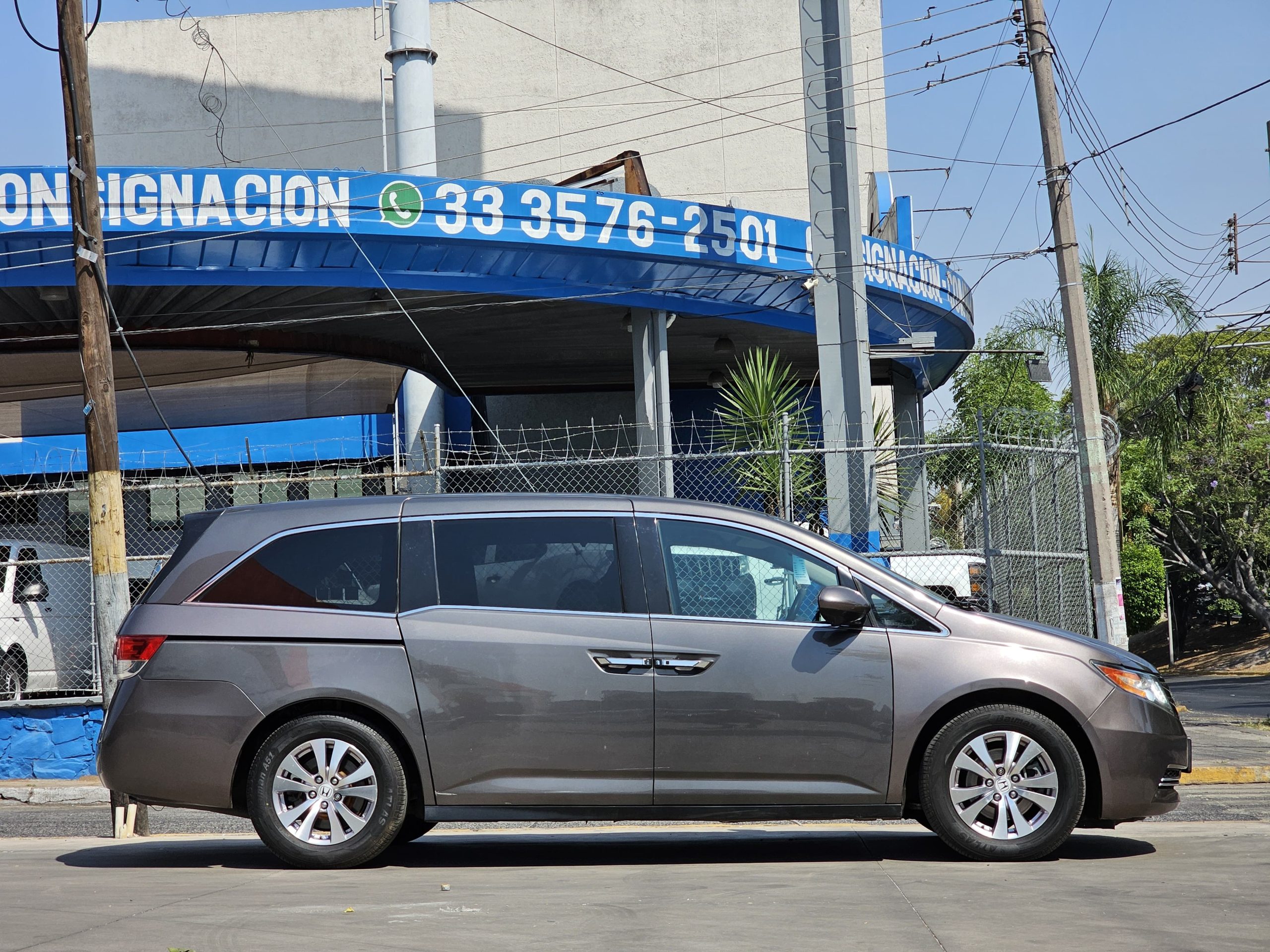 Honda Odyssey 2014 EXL Automático Café