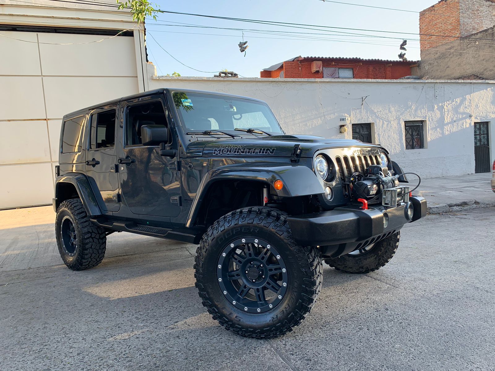 Jeep Wrangler 2017 Unlimited Sahara 4x4 Automático Gris