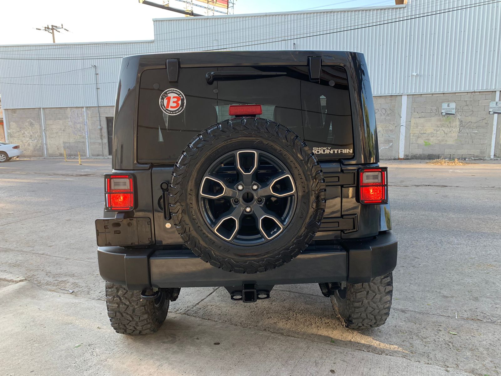 Jeep Wrangler 2017 Unlimited Sahara 4x4 Automático Gris