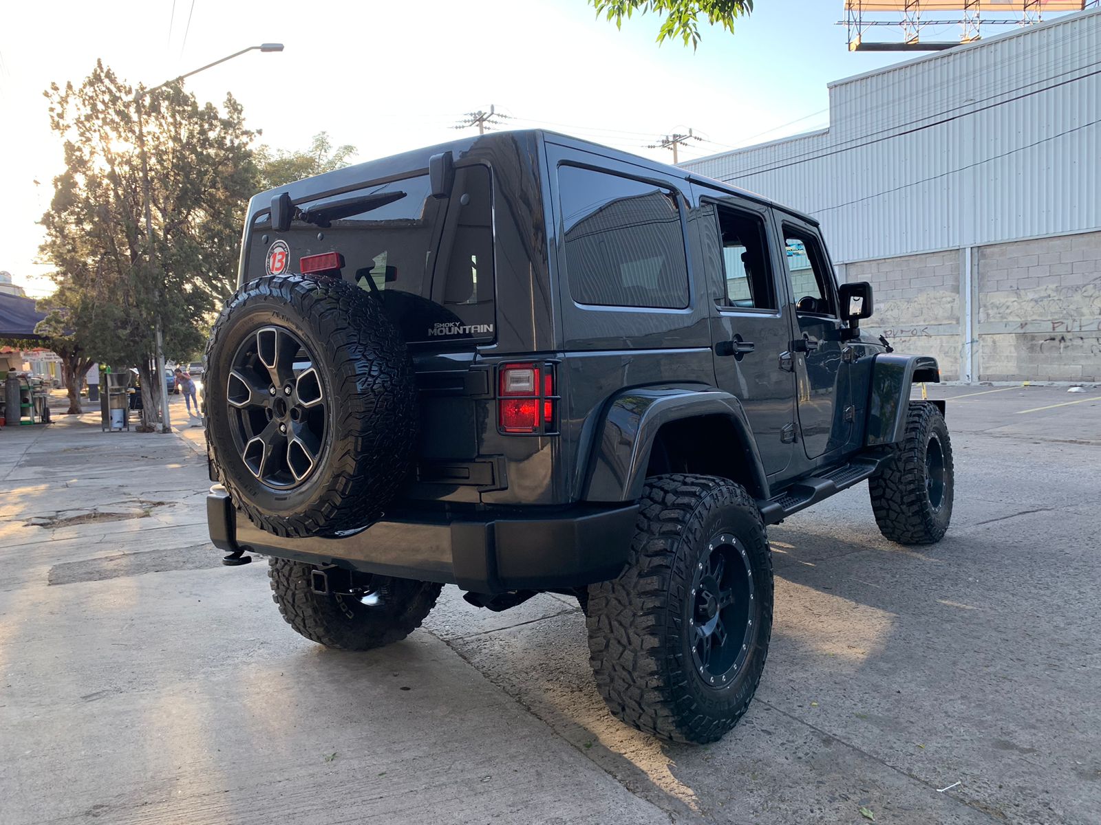 Jeep Wrangler 2017 Unlimited Sahara 4x4 Automático Gris