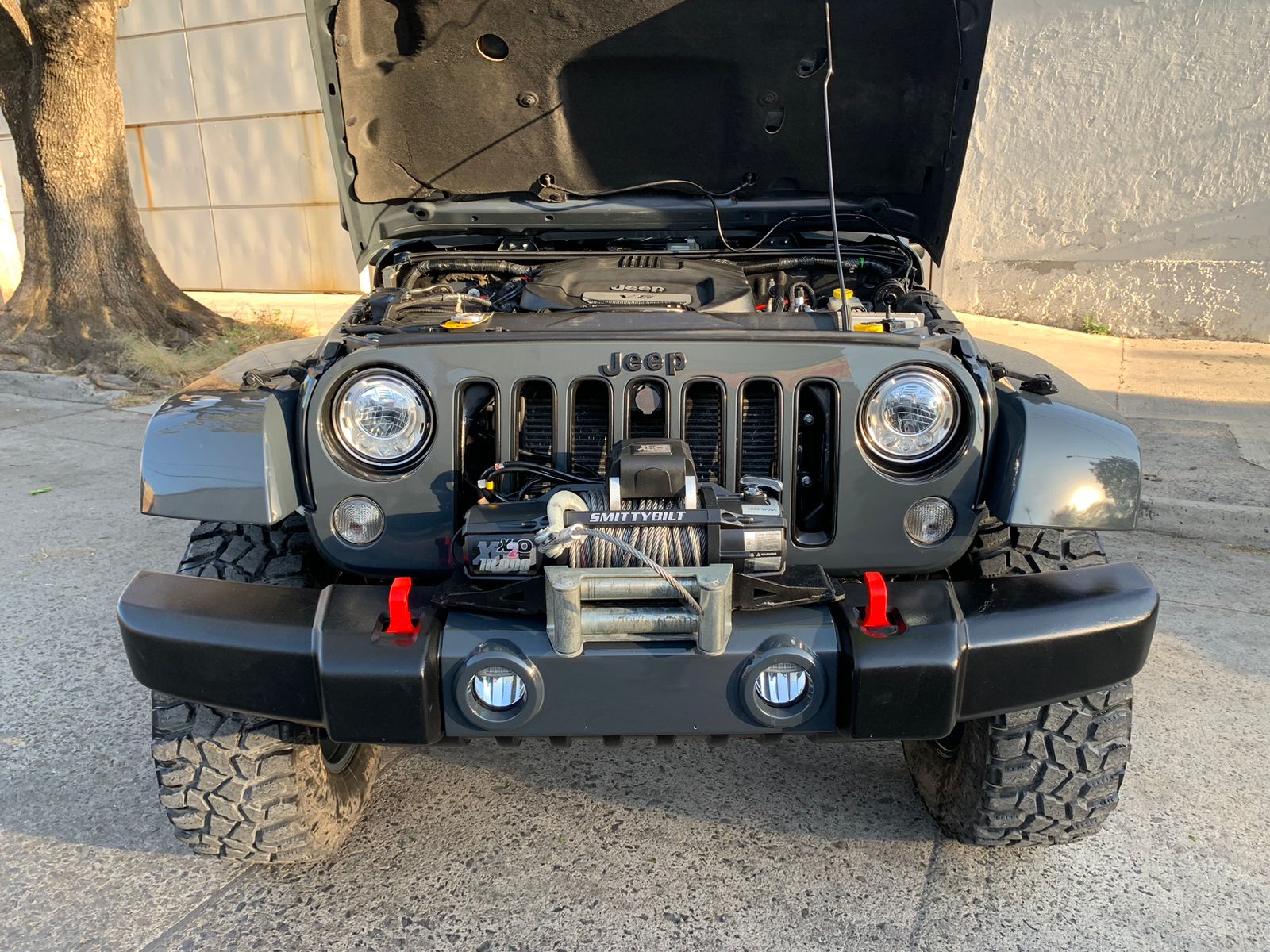 Jeep Wrangler 2017 Unlimited Sahara 4x4 Automático Gris