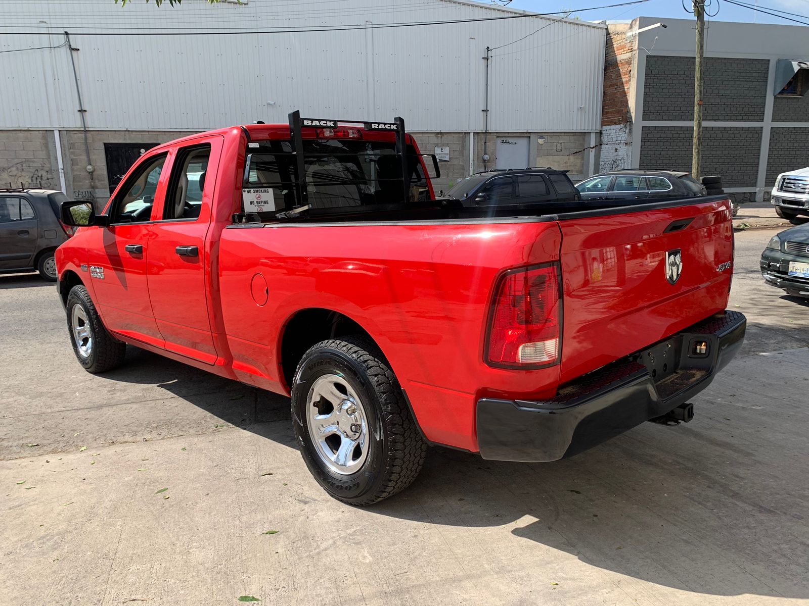 Dodge RAM 2014 1500 Hemi 4x4 Automático Rojo