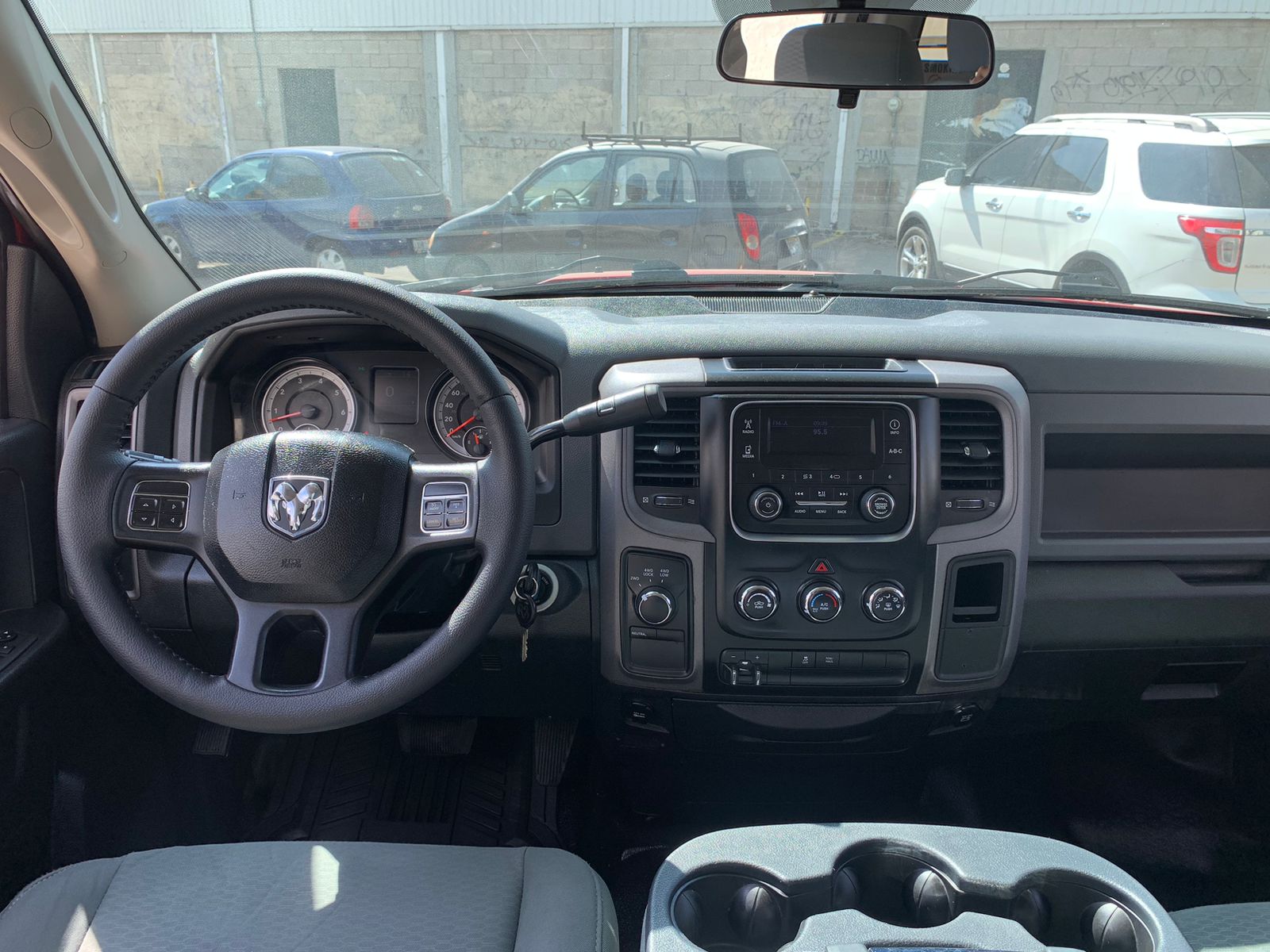 Dodge RAM 2014 1500 Hemi 4x4 Automático Rojo